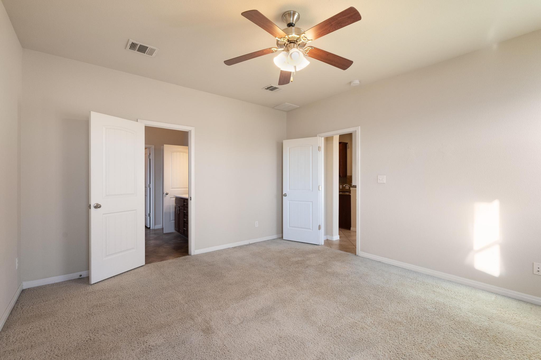 1117 Grande Mesa Dr Property Photo 9