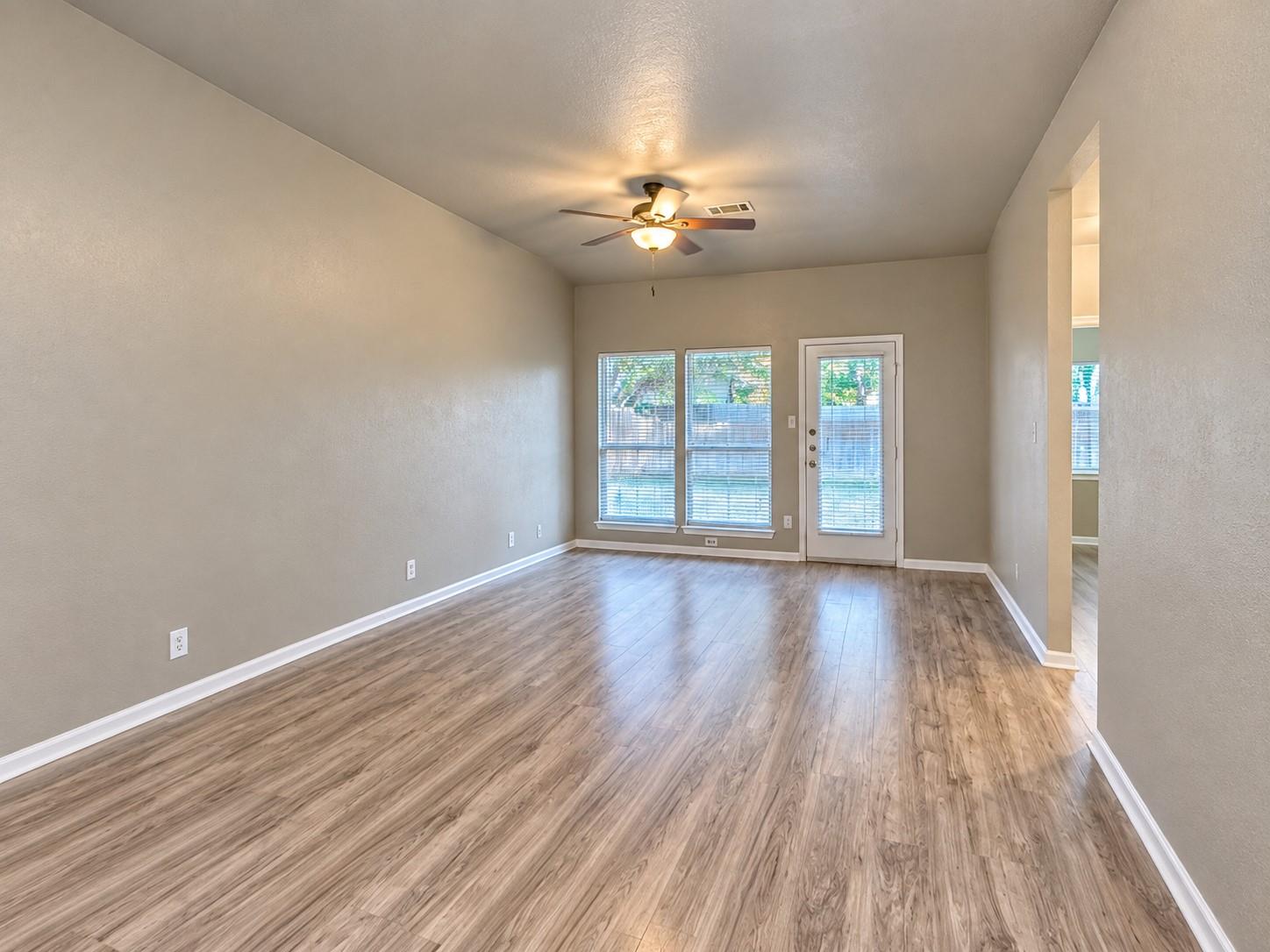 1235 Armadillo Rd #b Property Photo 8