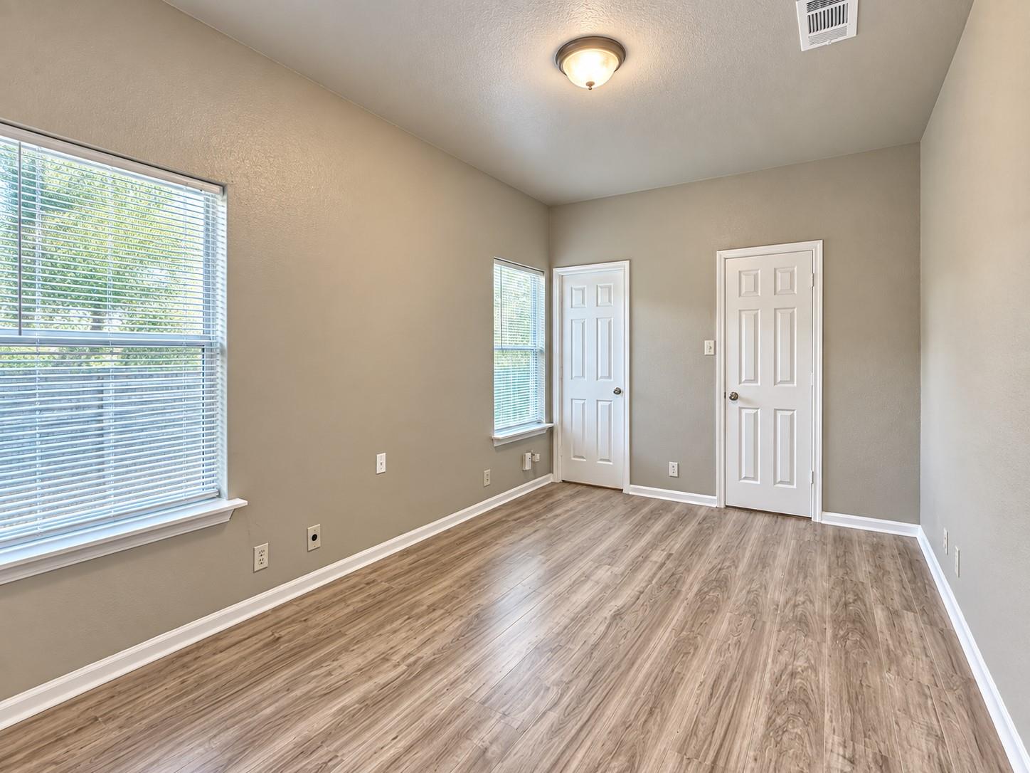 1235 Armadillo Rd #b Property Photo 9
