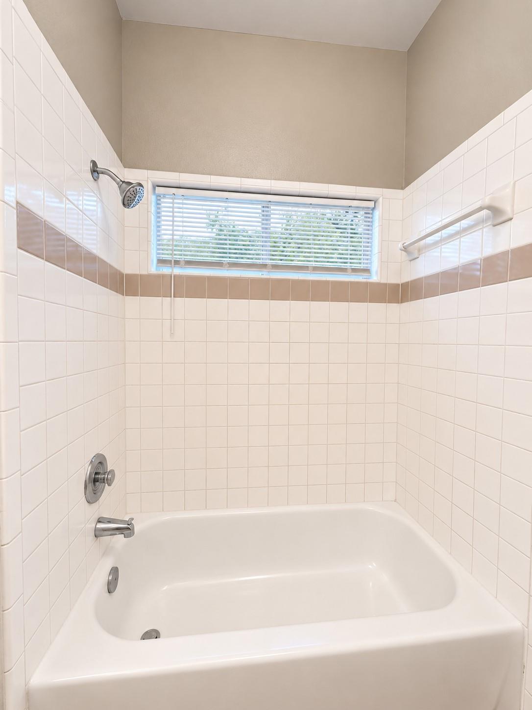1235 Armadillo Rd #b Property Photo 12