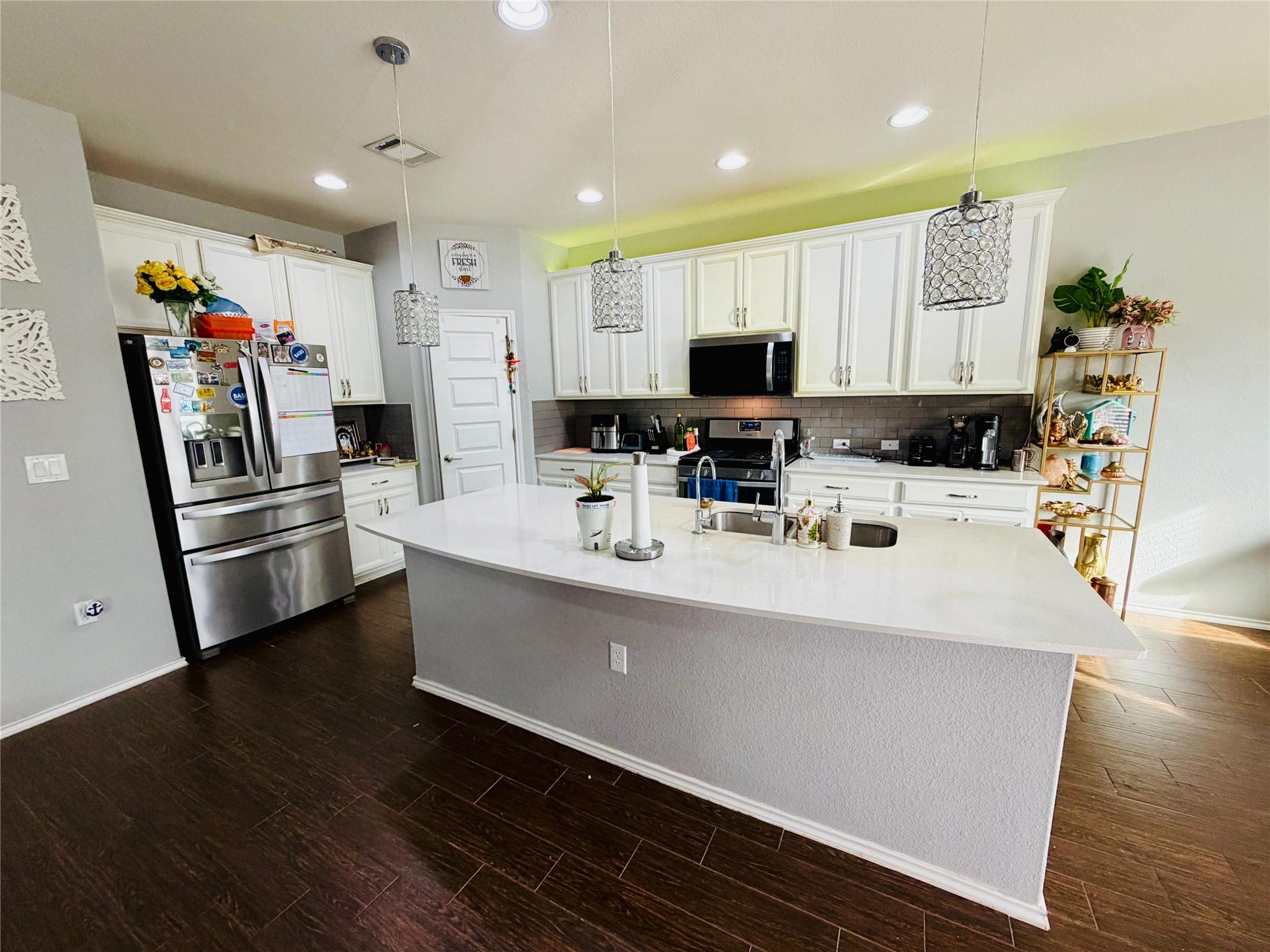 13904 Osmarea Dr #71 Property Photo 6