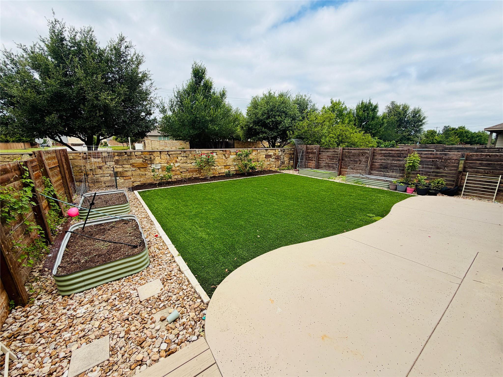 13904 Osmarea Dr #71 Property Photo 17