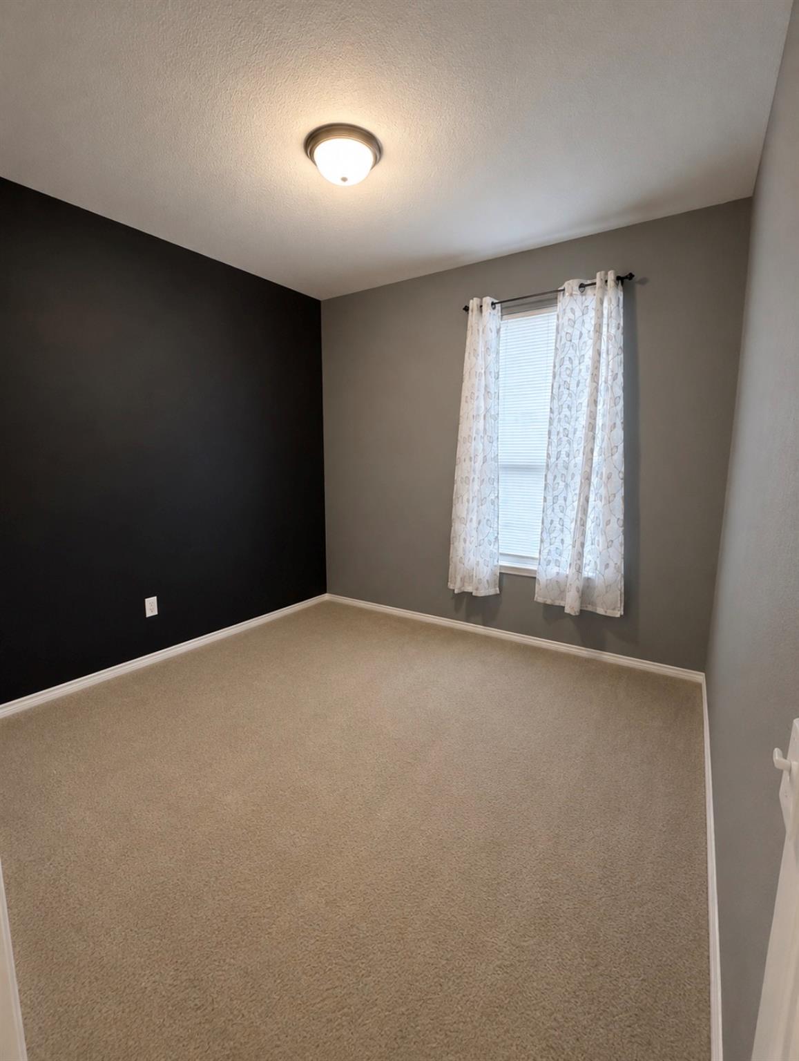 1711 Dragonfly Loop Property Photo 11
