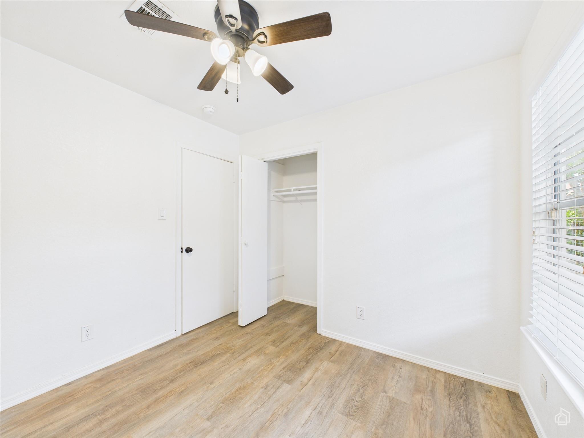 5809 Glenhollow Path Property Photo 13