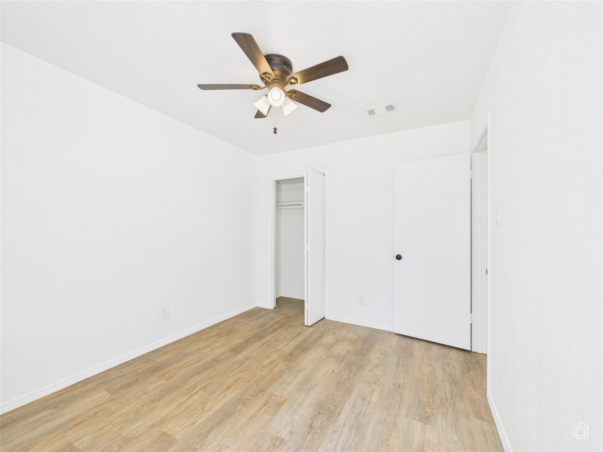 5809 Glenhollow Path Property Photo 17