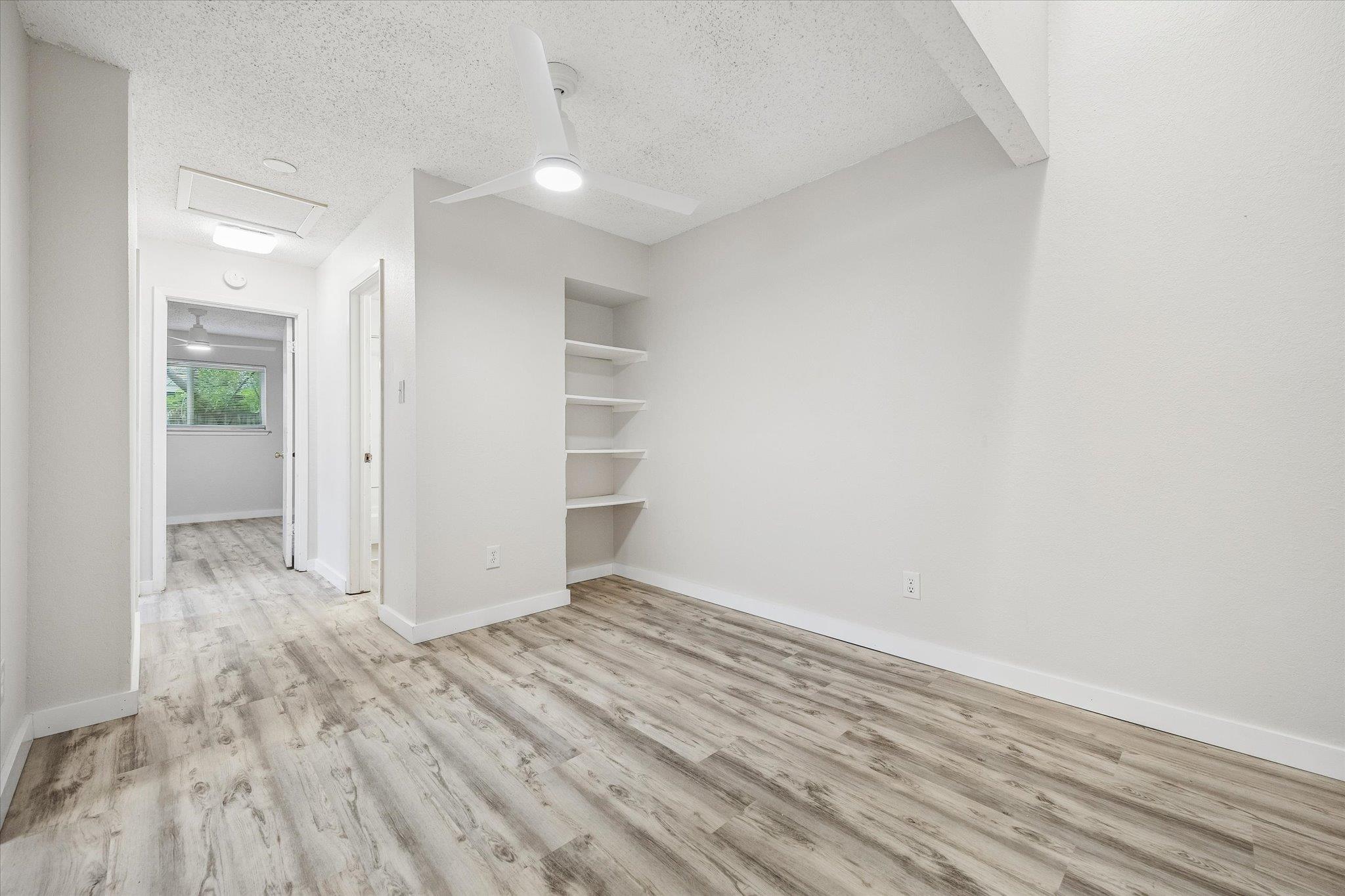 904 Sirocco Dr #a Property Photo 7