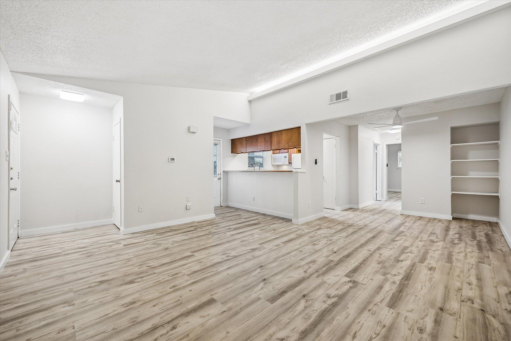 904 Sirocco Dr #a Property Photo 11