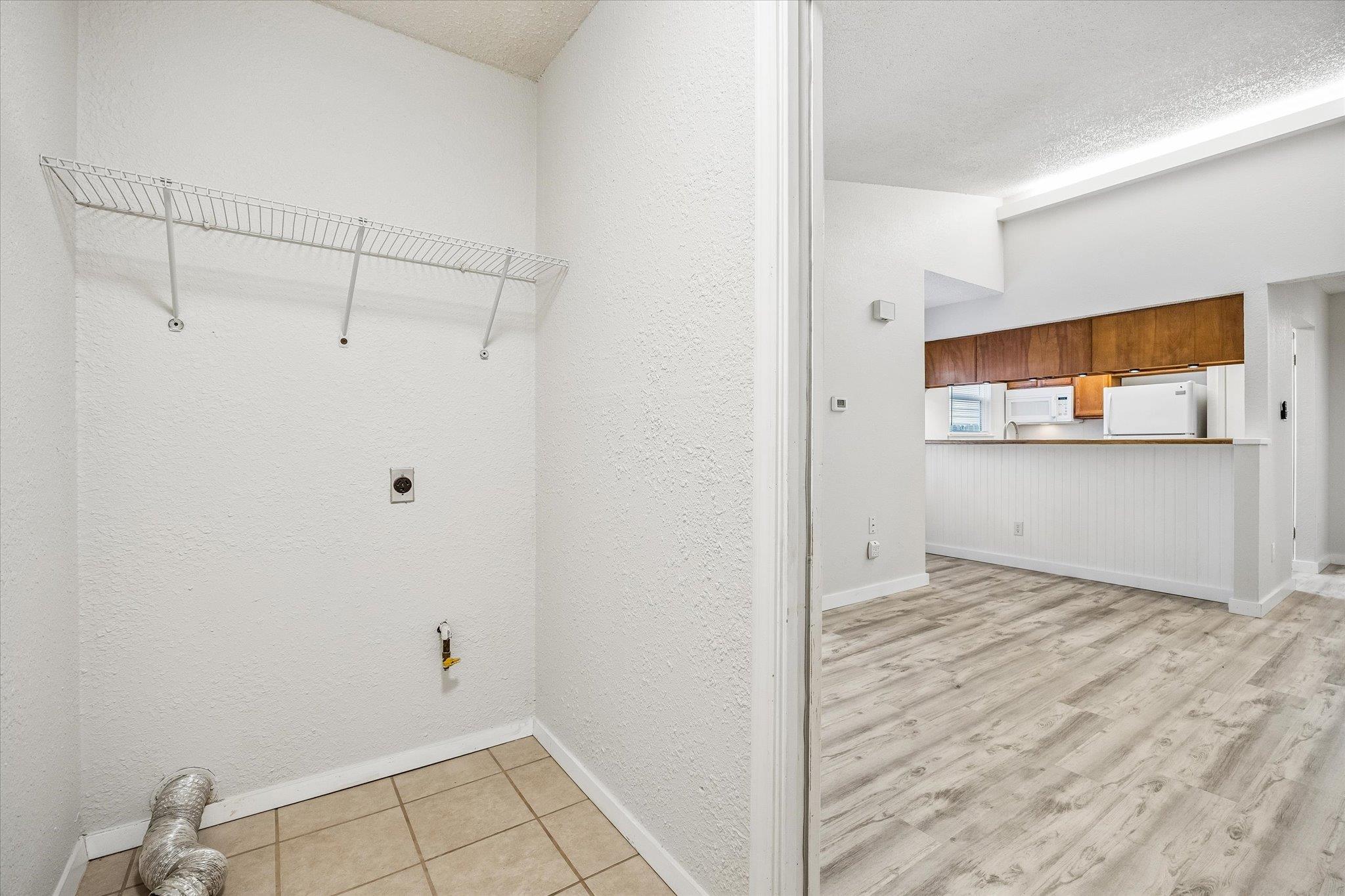 904 Sirocco Dr #a Property Photo 26