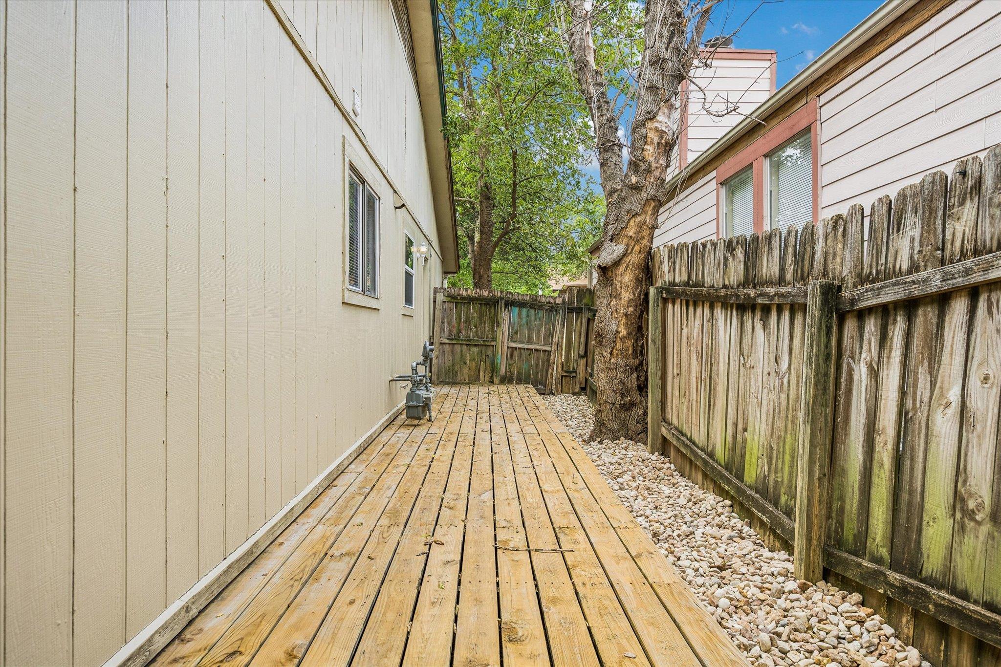 904 Sirocco Dr #a Property Photo 27