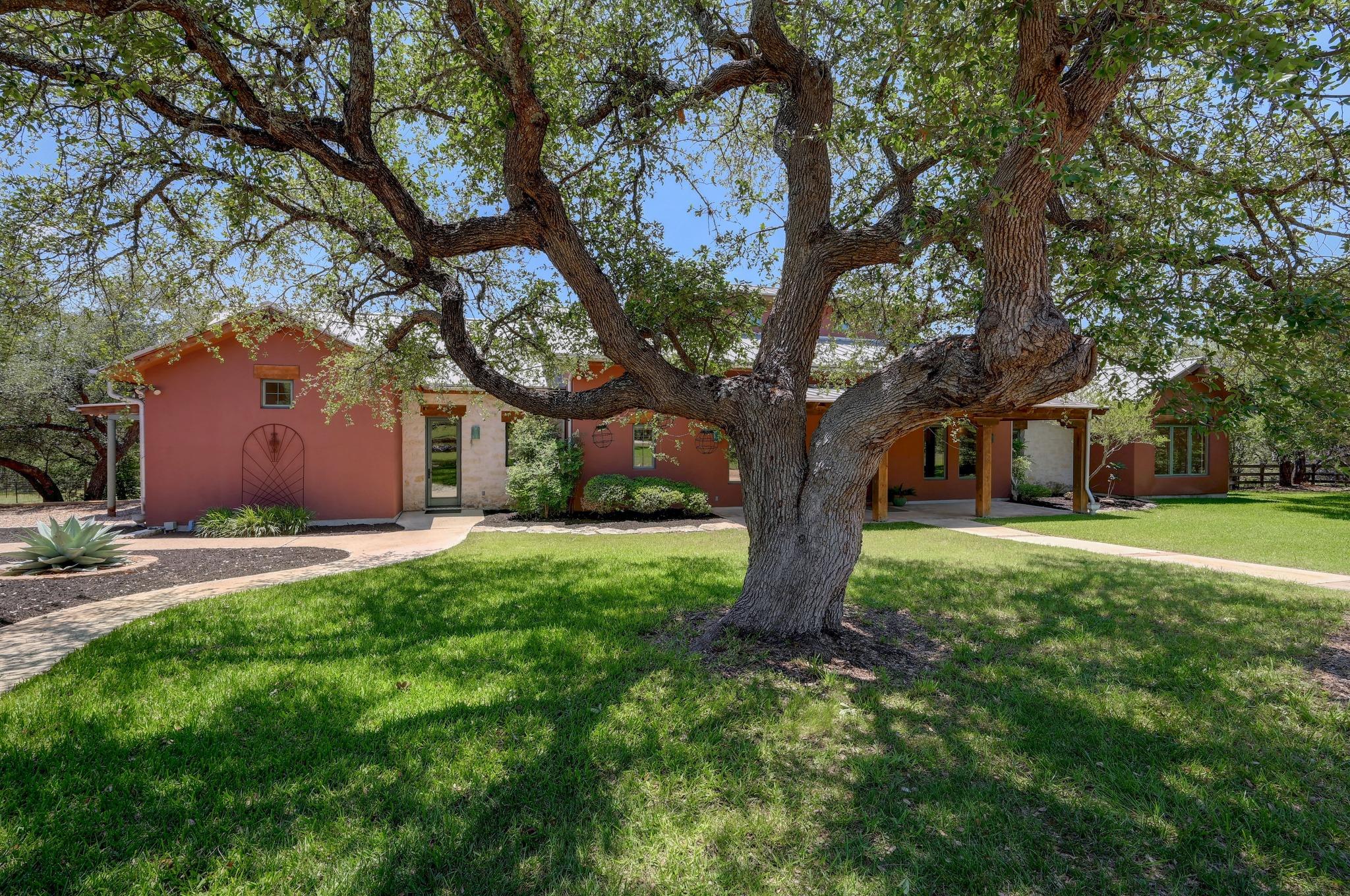 15425 Fitzhugh Rd Property Photo 1