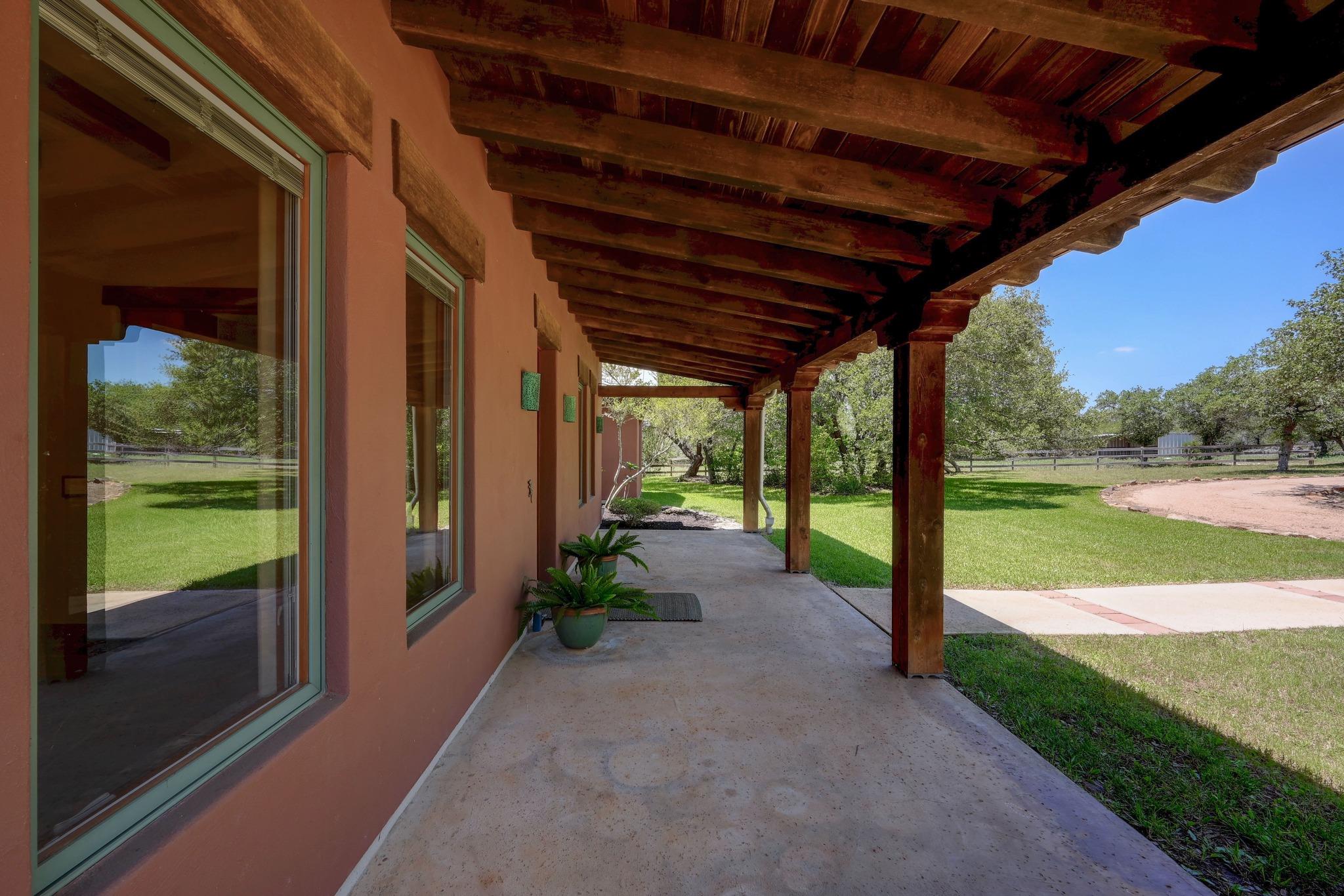 15425 Fitzhugh Rd Property Photo 3