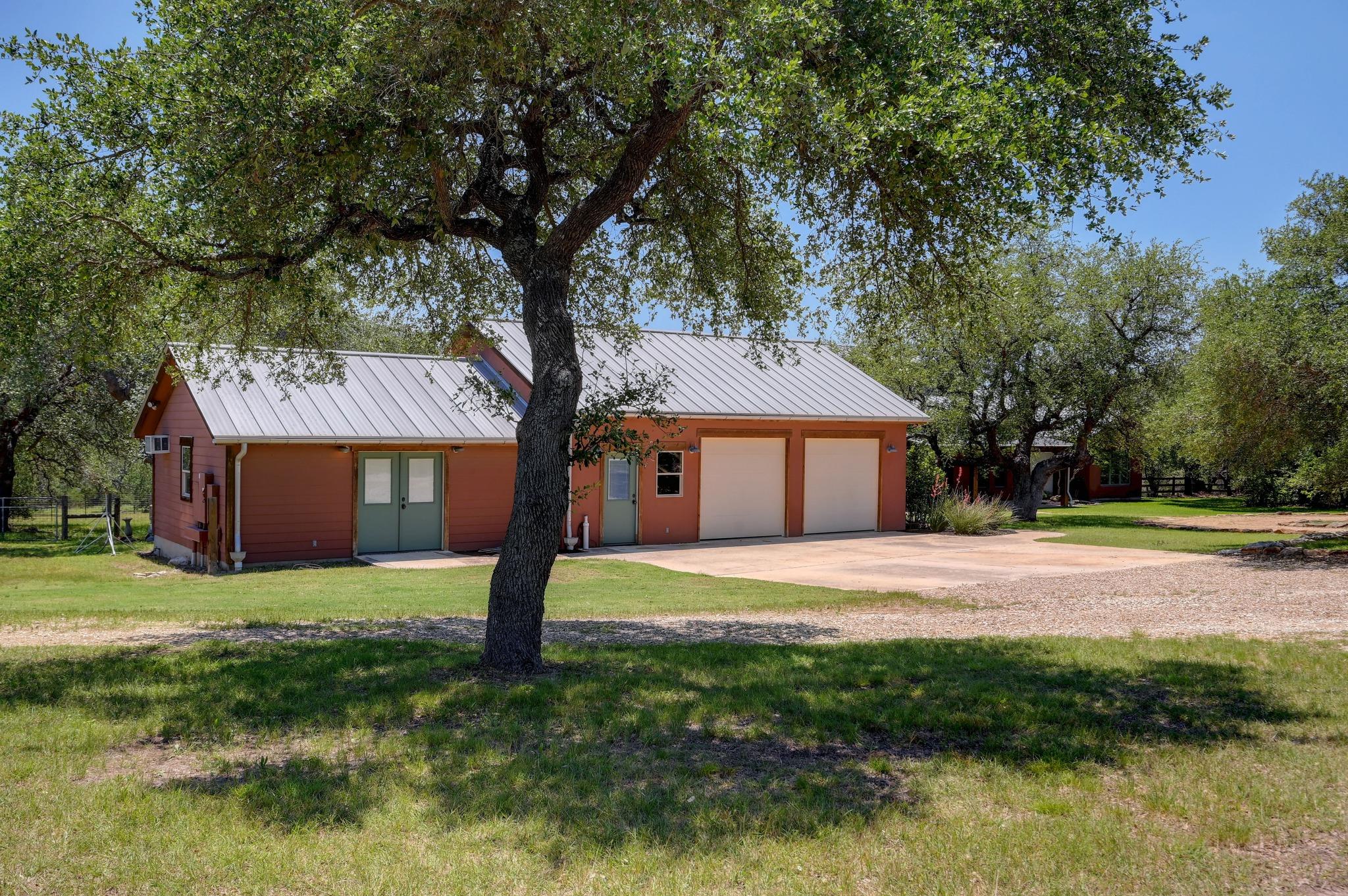 15425 Fitzhugh Rd Property Photo 12