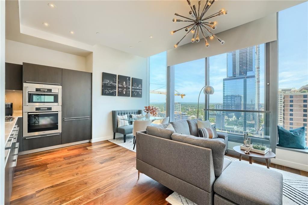 210 Lavaca ST 2209 Property Photo 1