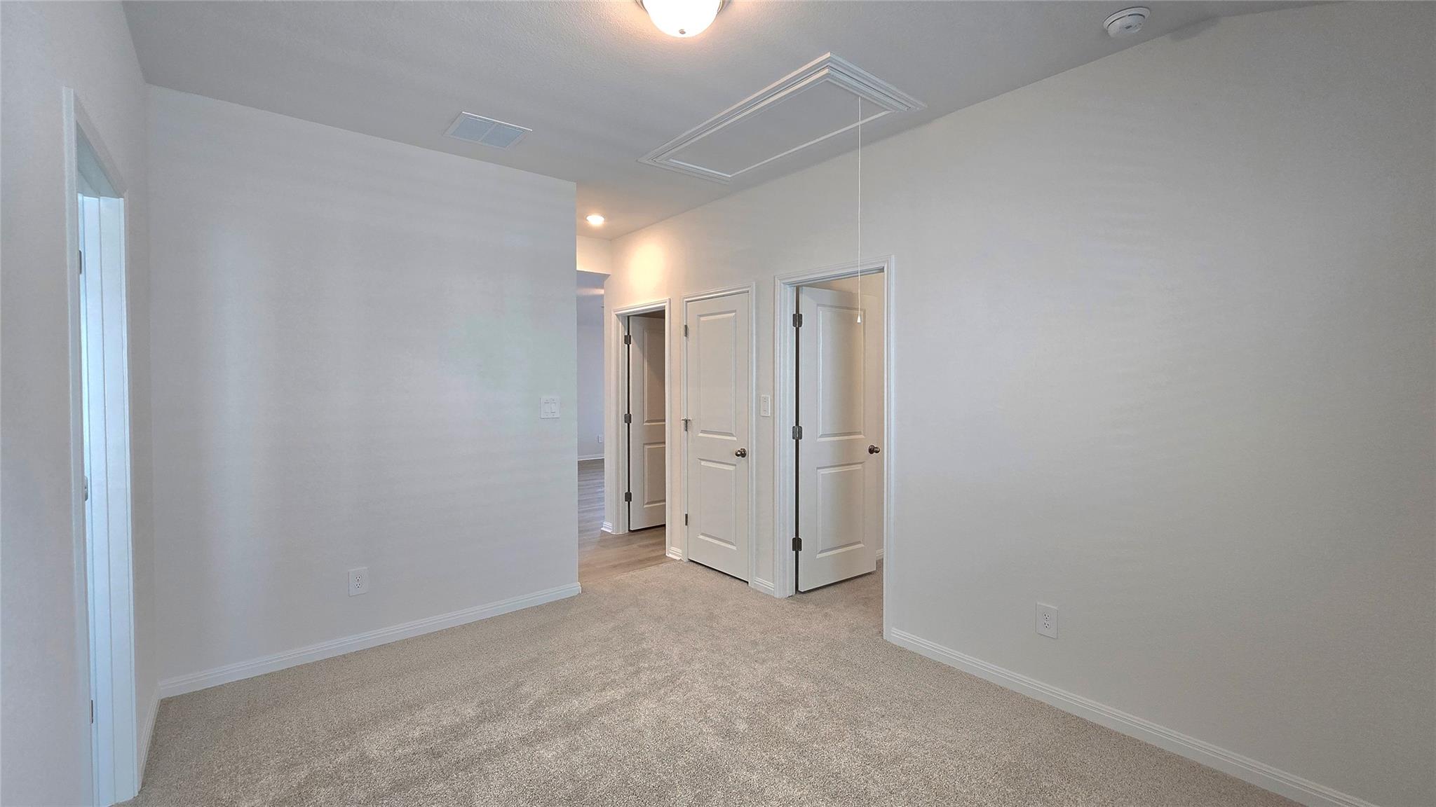 122 Holmby Dr Property Photo 19