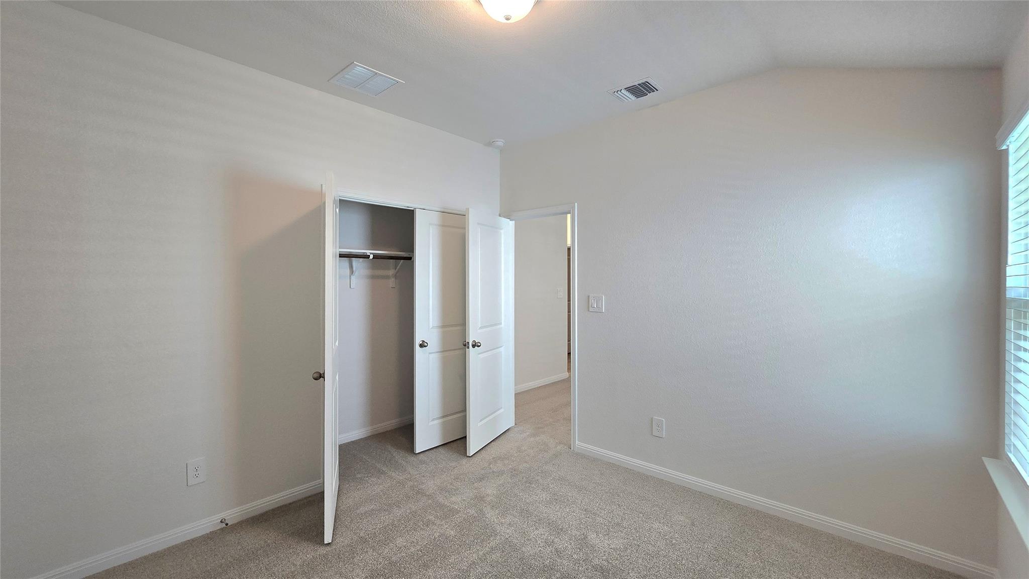 122 Holmby Dr Property Photo 20