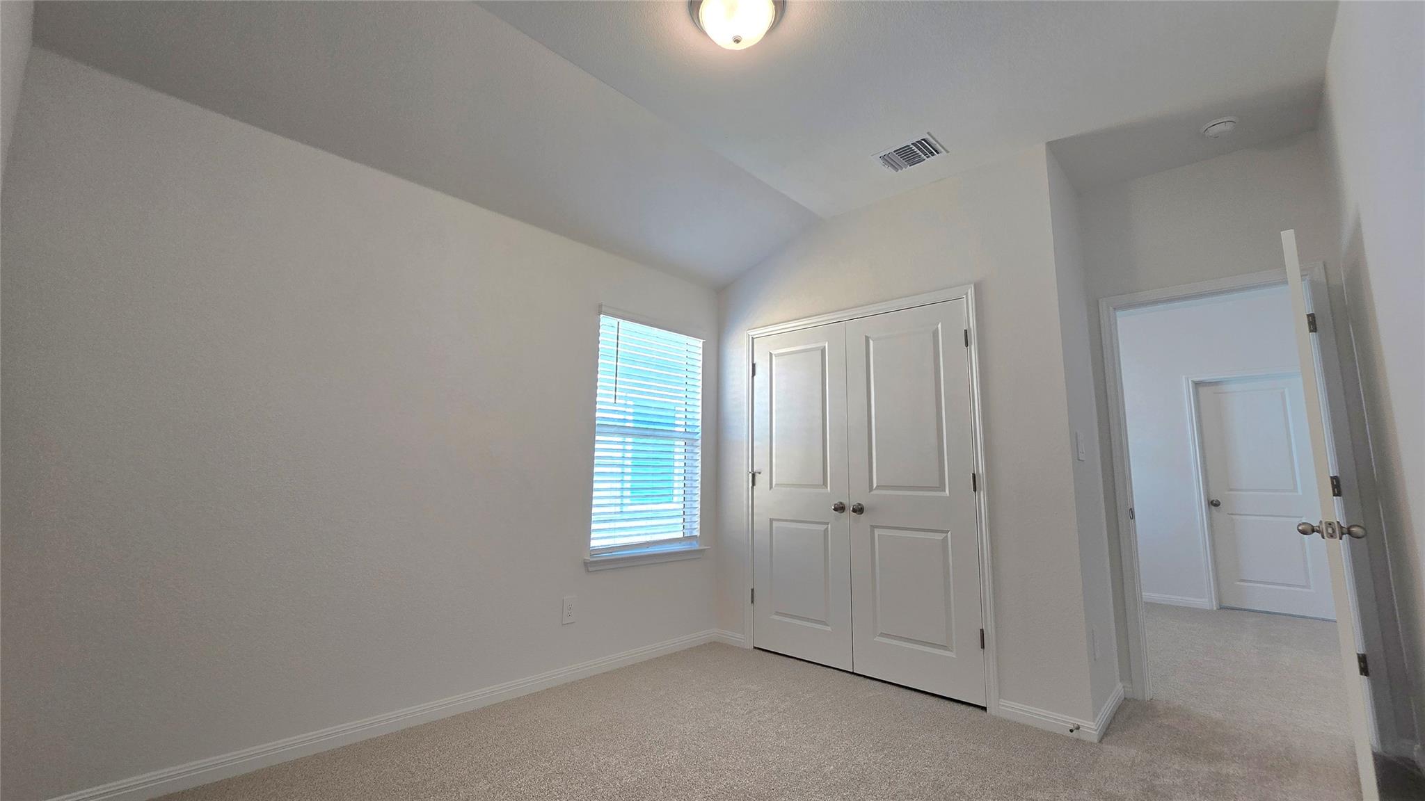 122 Holmby Dr Property Photo 21