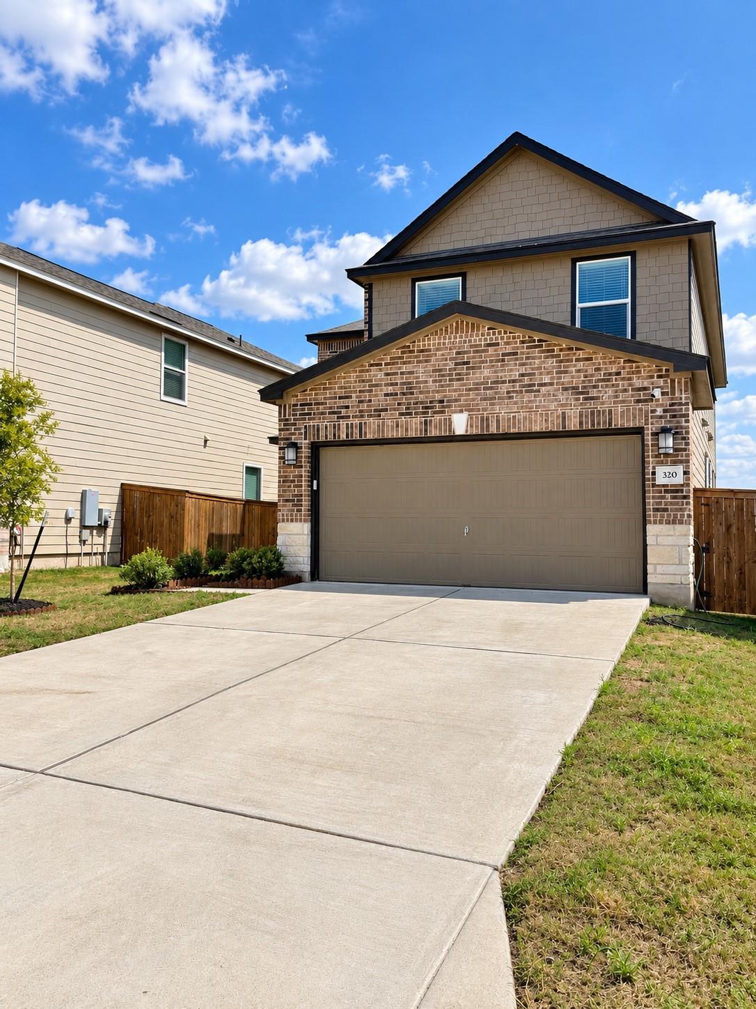 320 Josey Wales Dr Property Photo 1