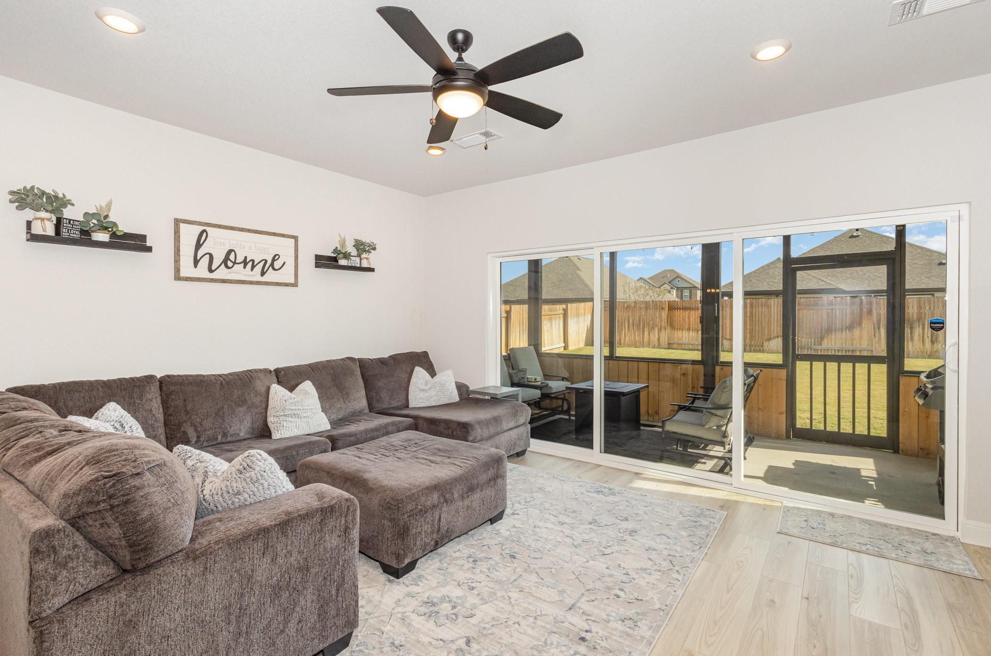 119 Nandina Path Property Photo 4
