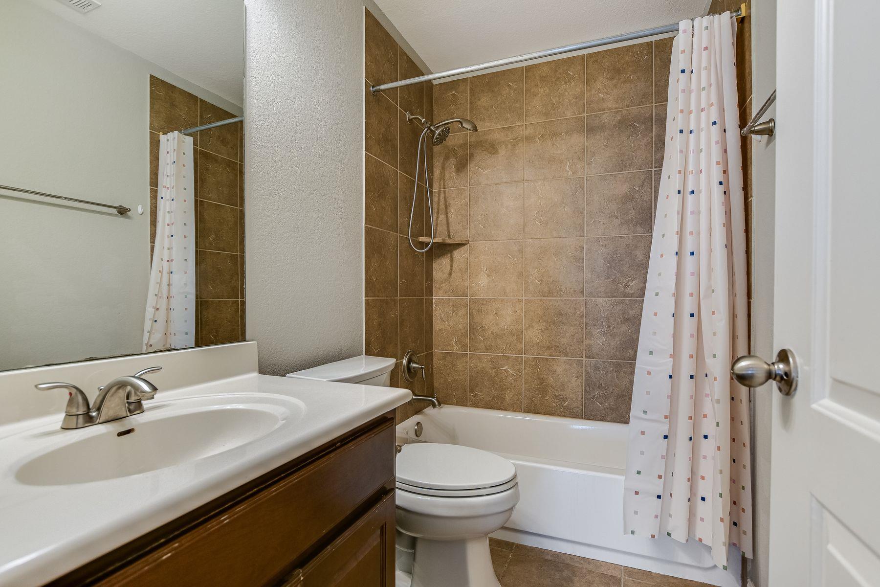 2417 Turtle Mountain Bnd Property Photo 22