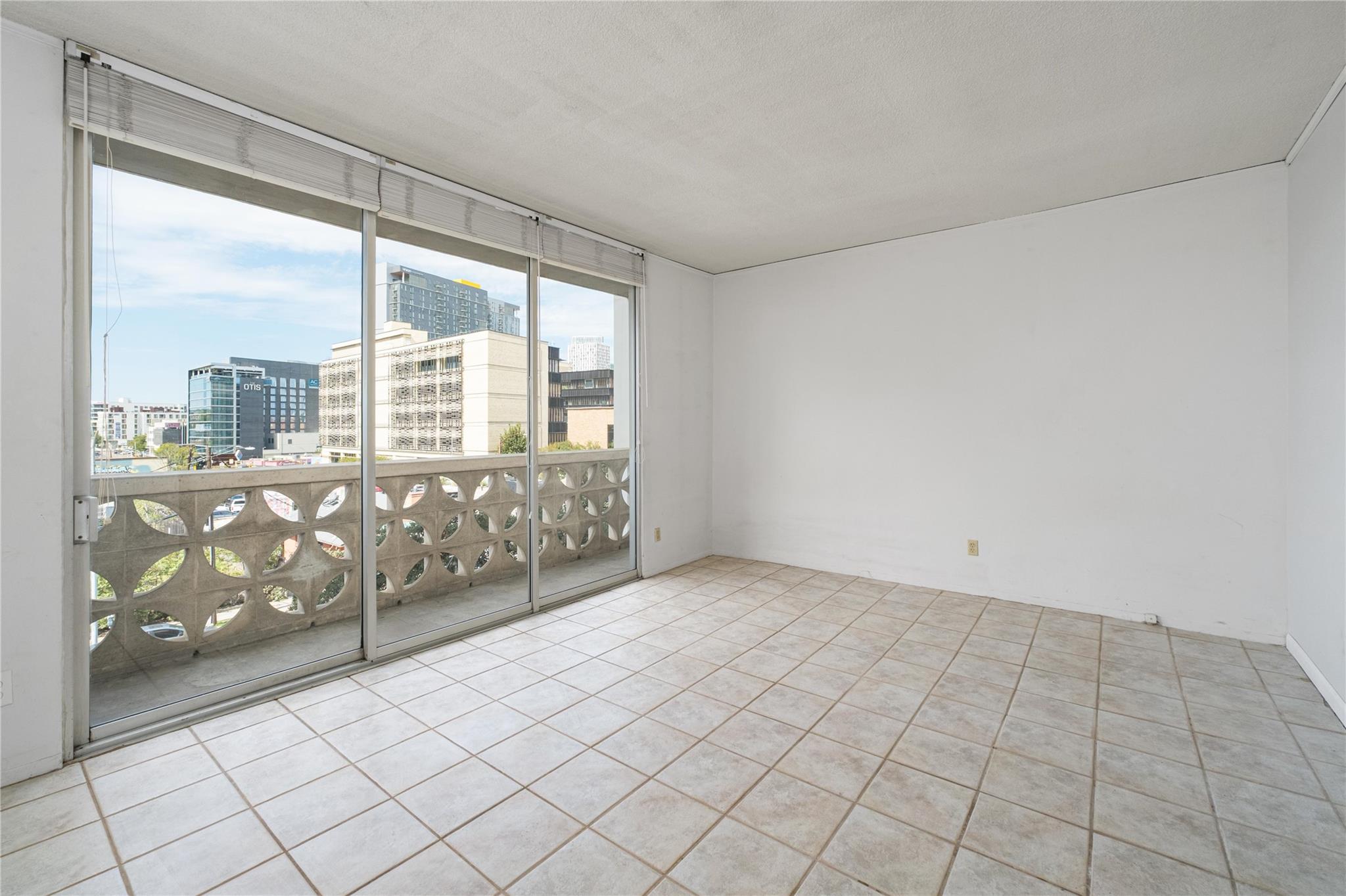 1801 Lavaca St #3b Property Photo 3