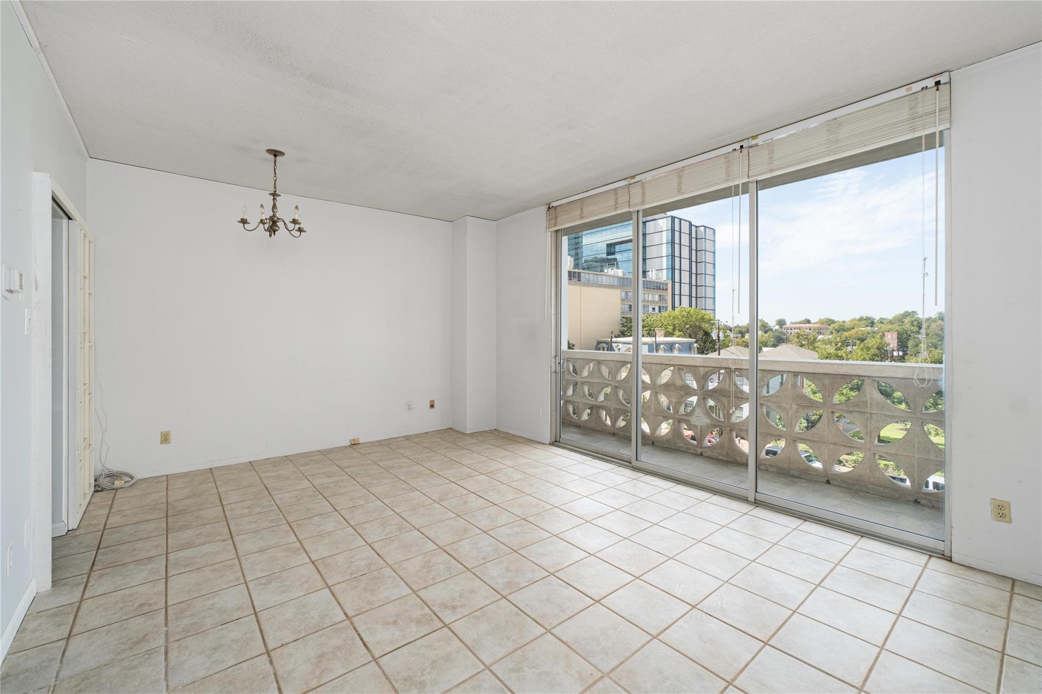 1801 Lavaca St #3b Property Photo 4