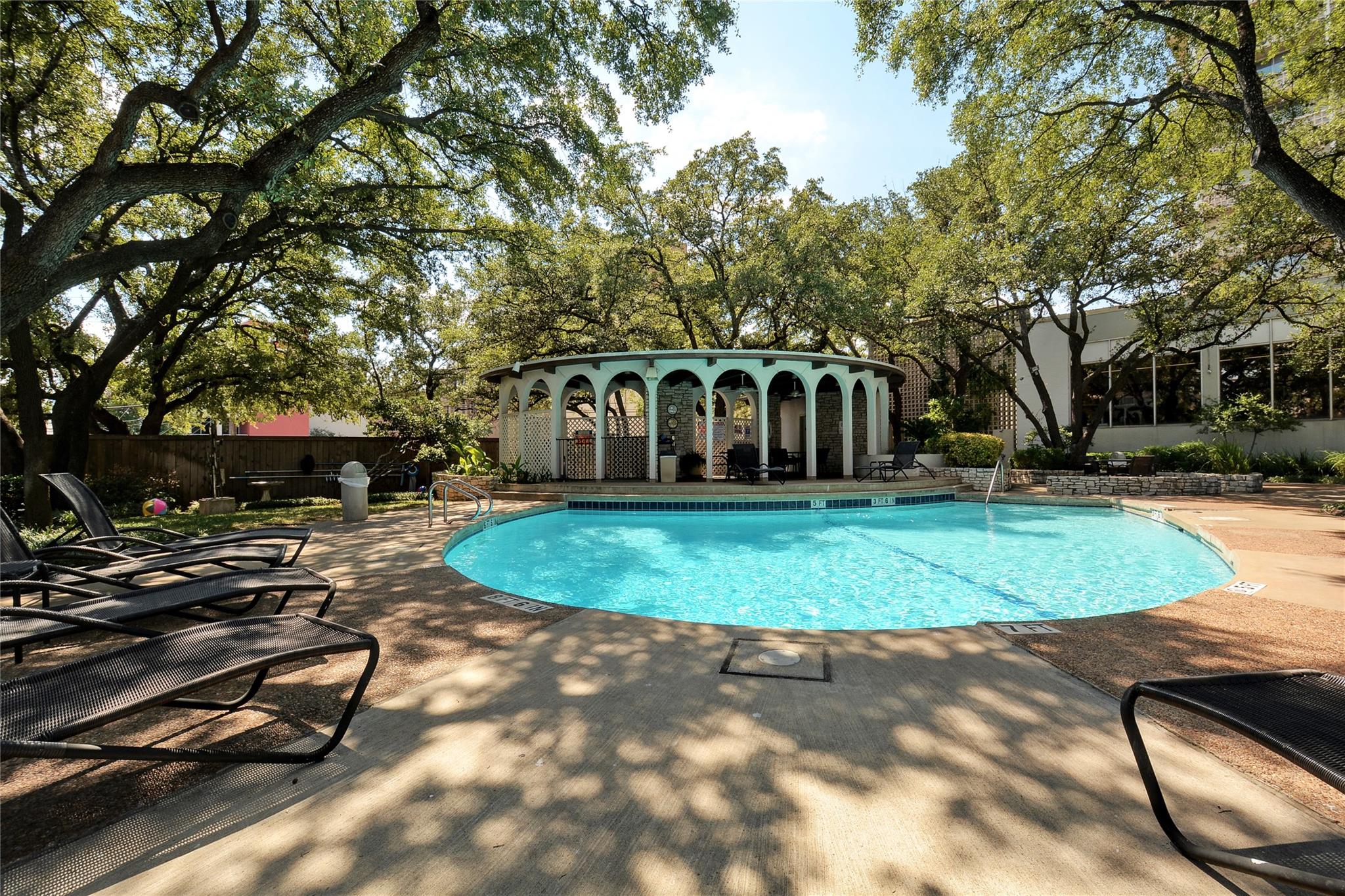 1801 Lavaca St #3b Property Photo 11