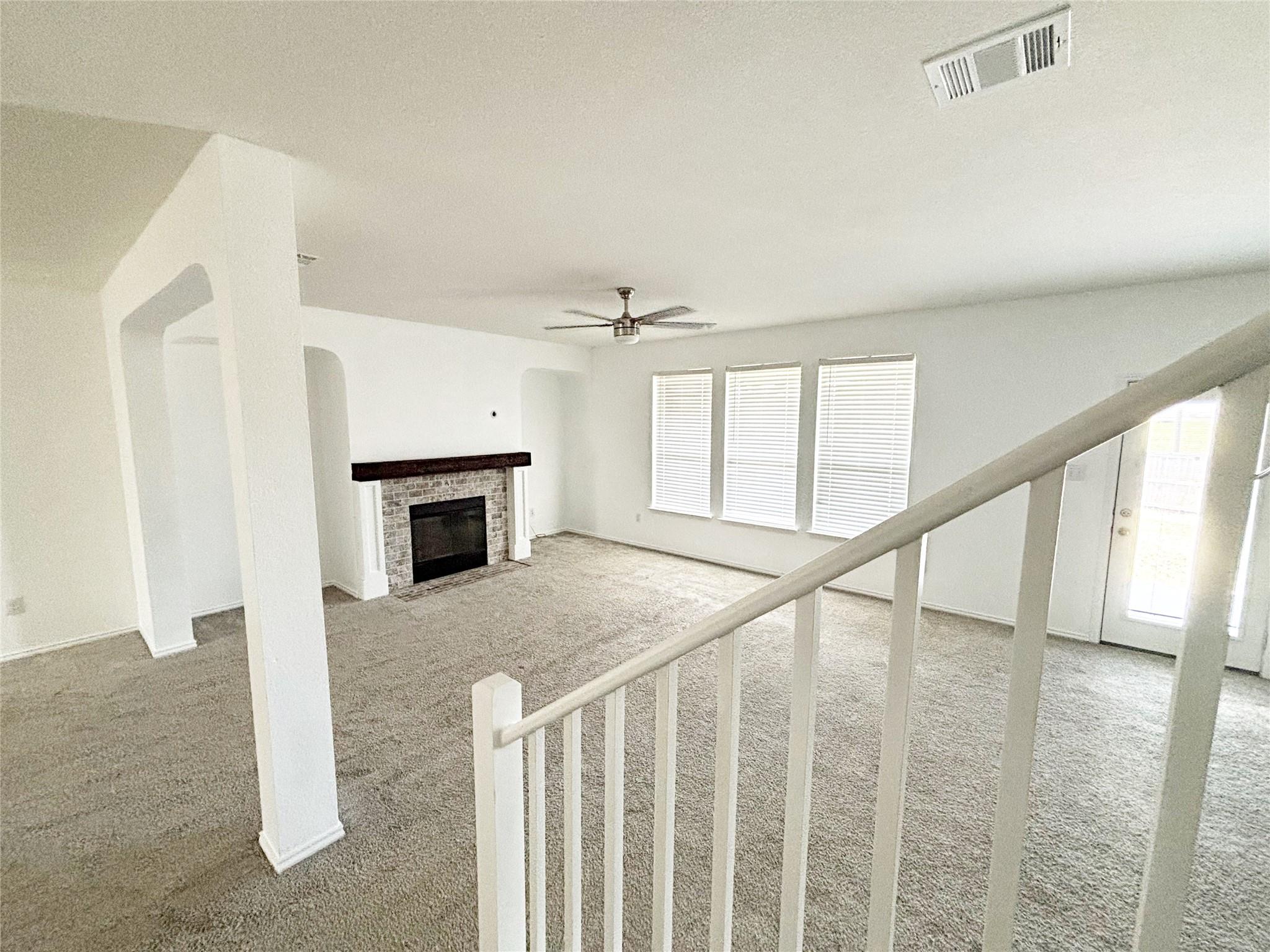 1720 Foxglove Cir Property Photo 7