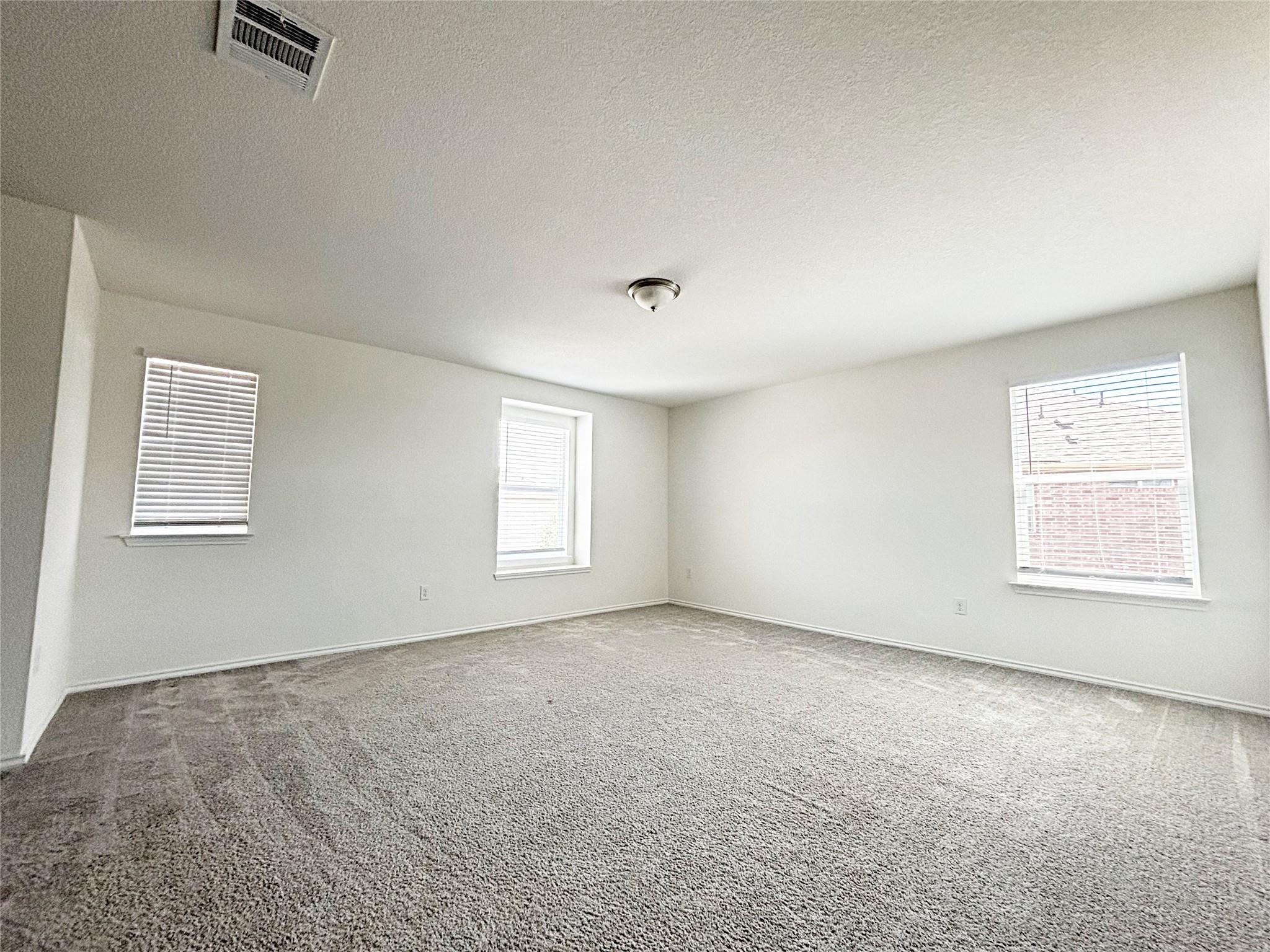 1720 Foxglove Cir Property Photo 14