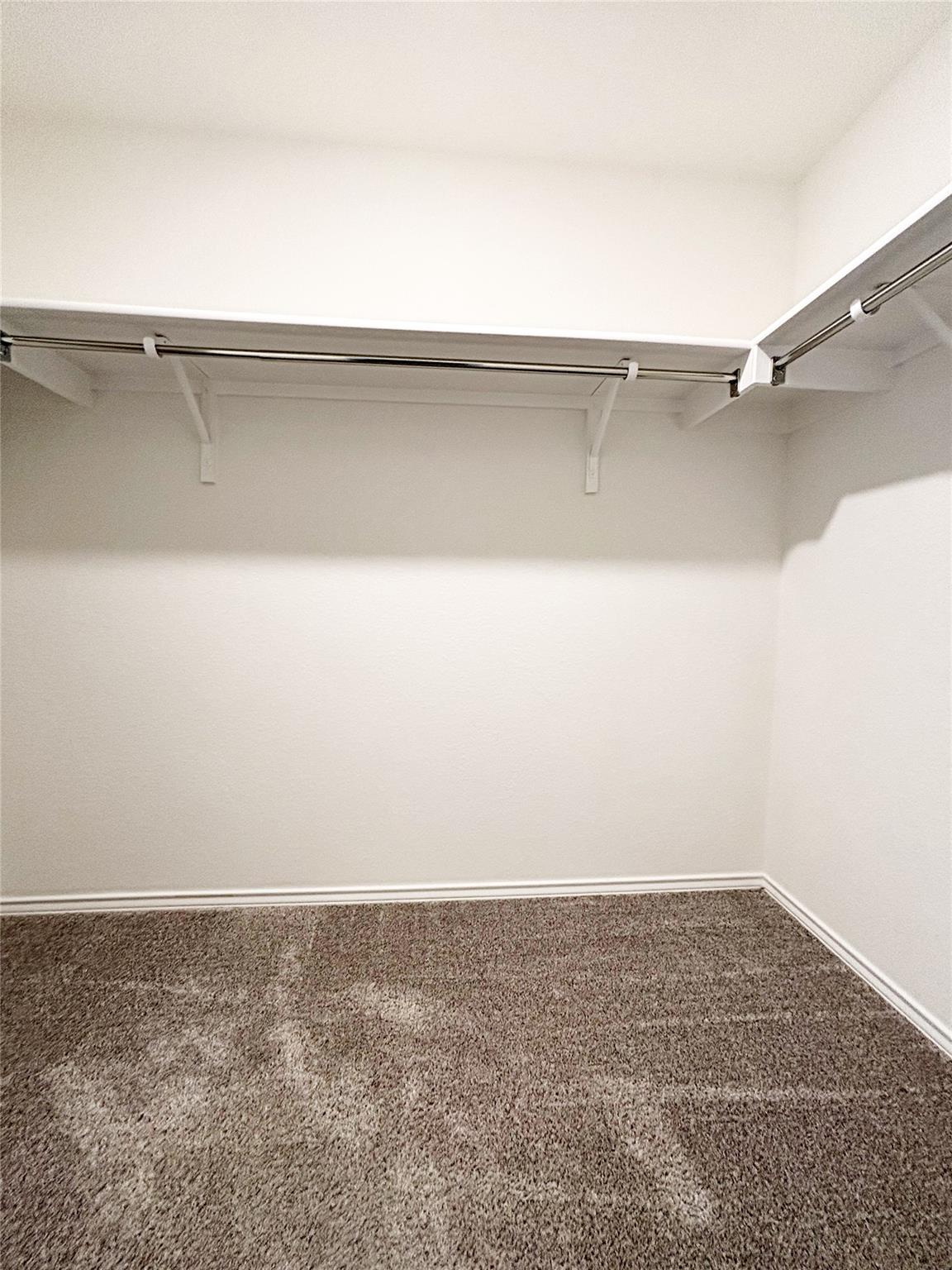 1720 Foxglove Cir Property Photo 16