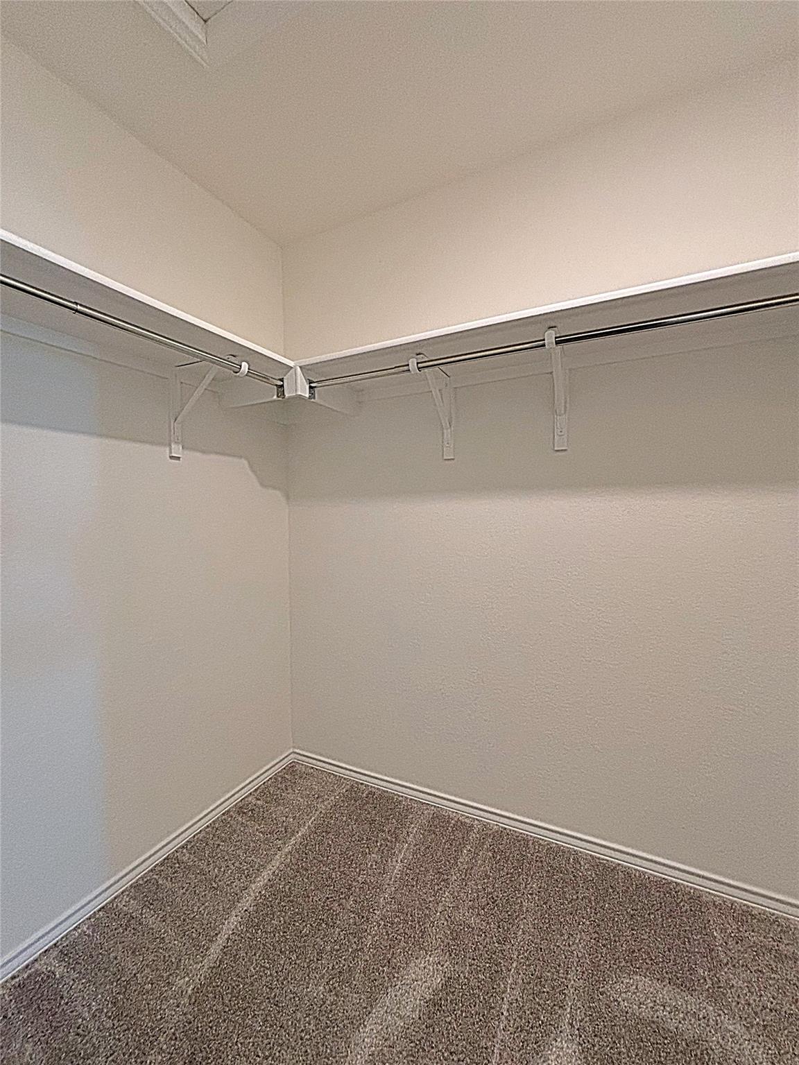 1720 Foxglove Cir Property Photo 17