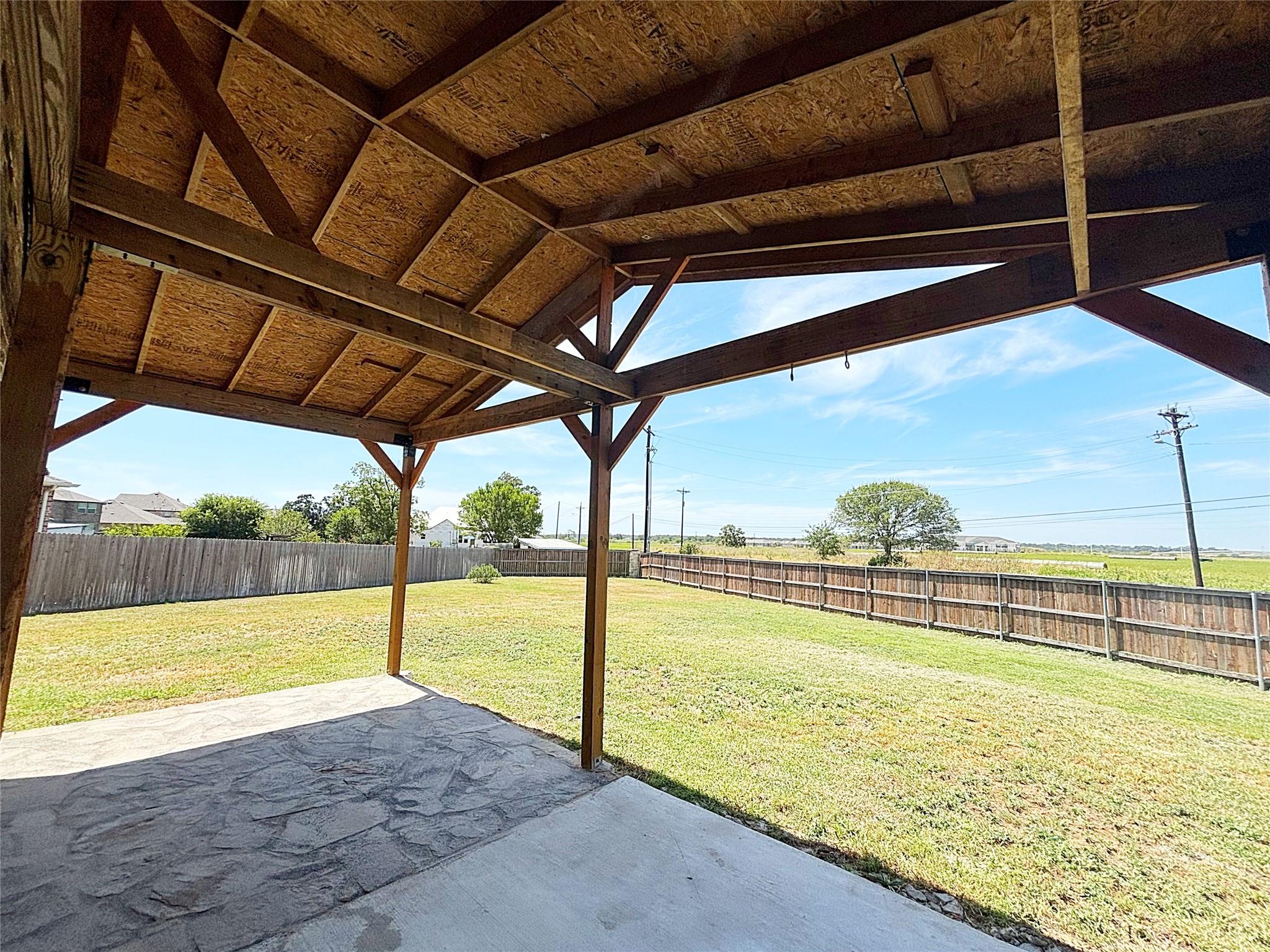 1720 Foxglove Cir Property Photo 28