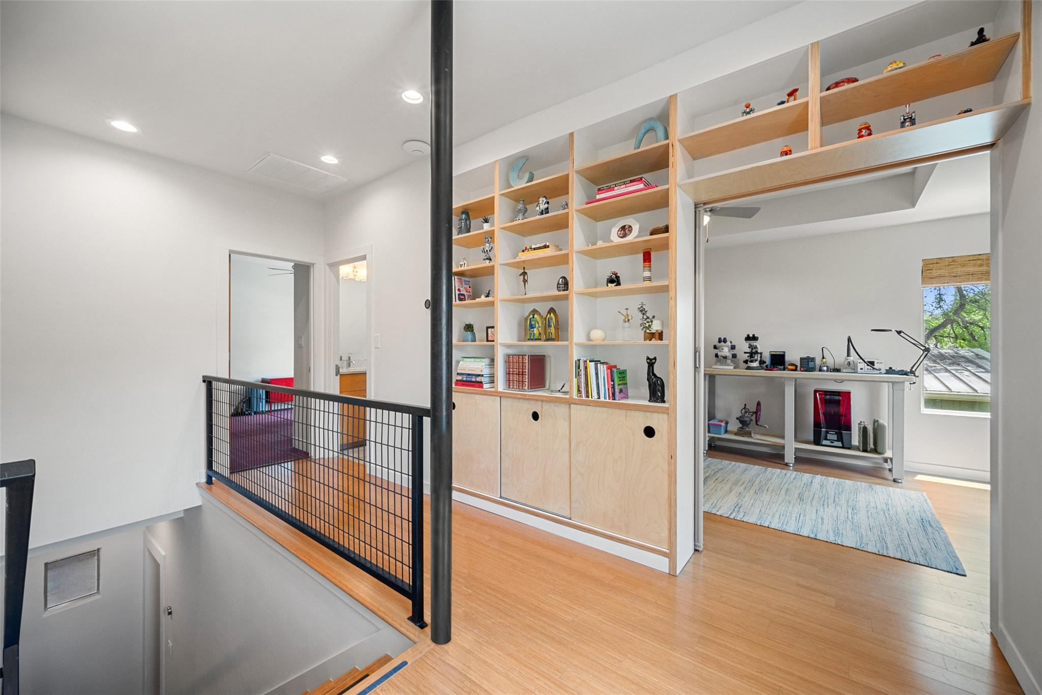 1411 E 2nd St #b2 Property Photo 19