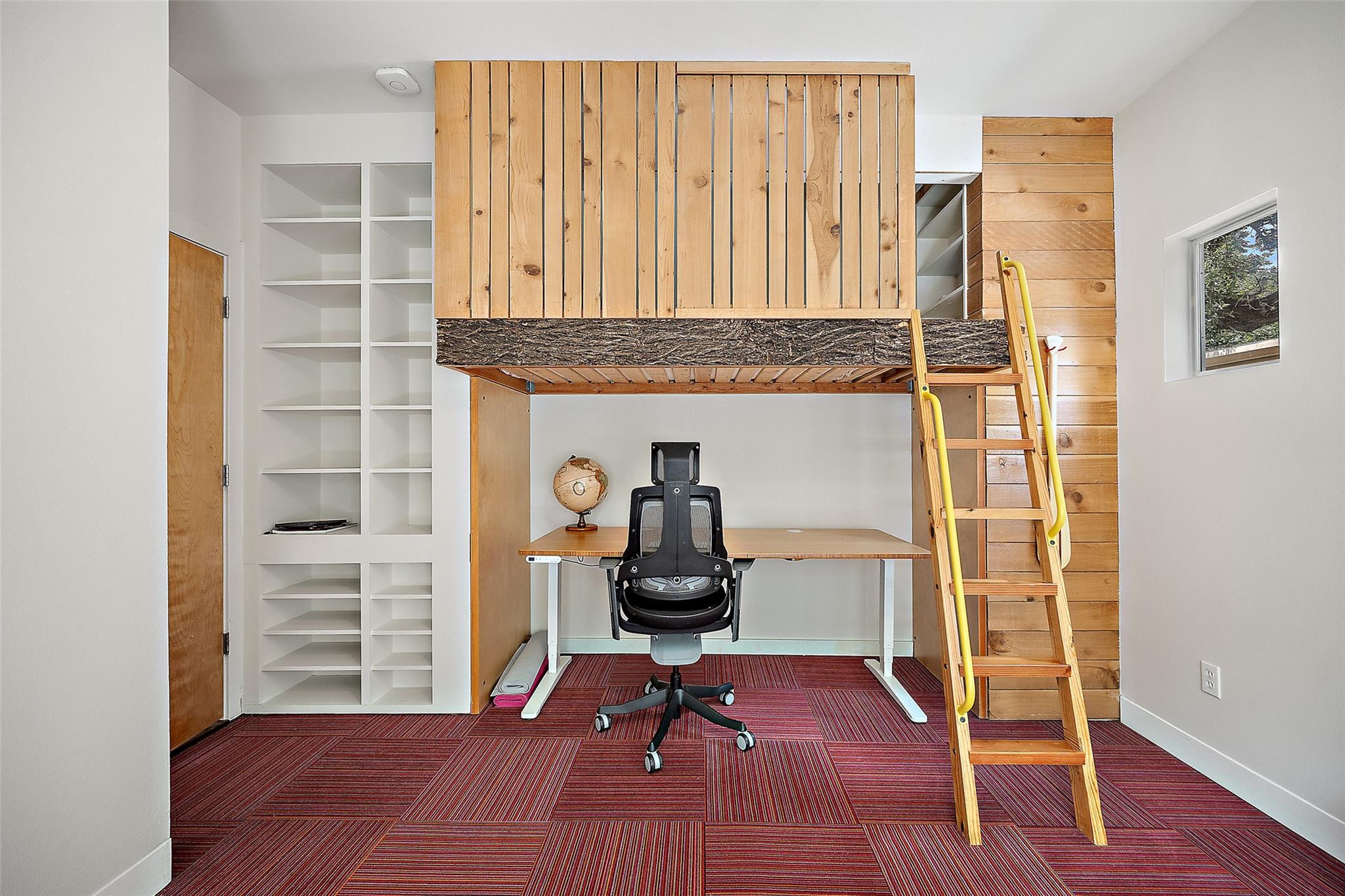 1411 E 2nd St #b2 Property Photo 22