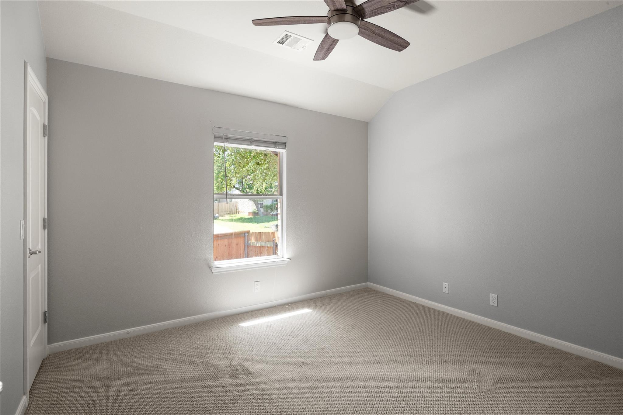 100 Stratton Ct Property Photo 25