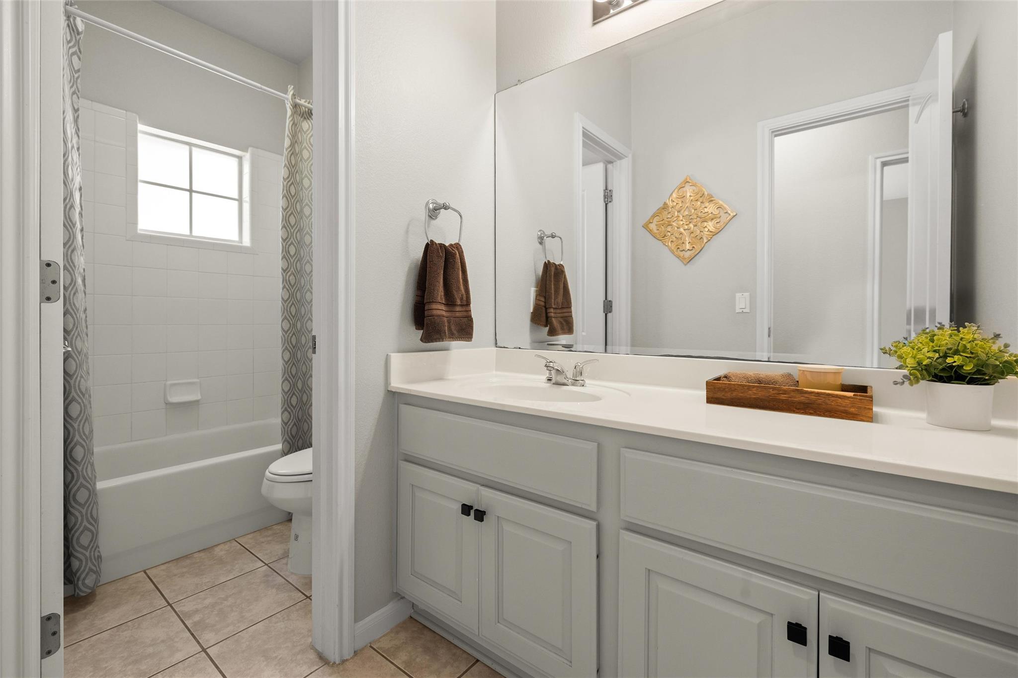 100 Stratton Ct Property Photo 26
