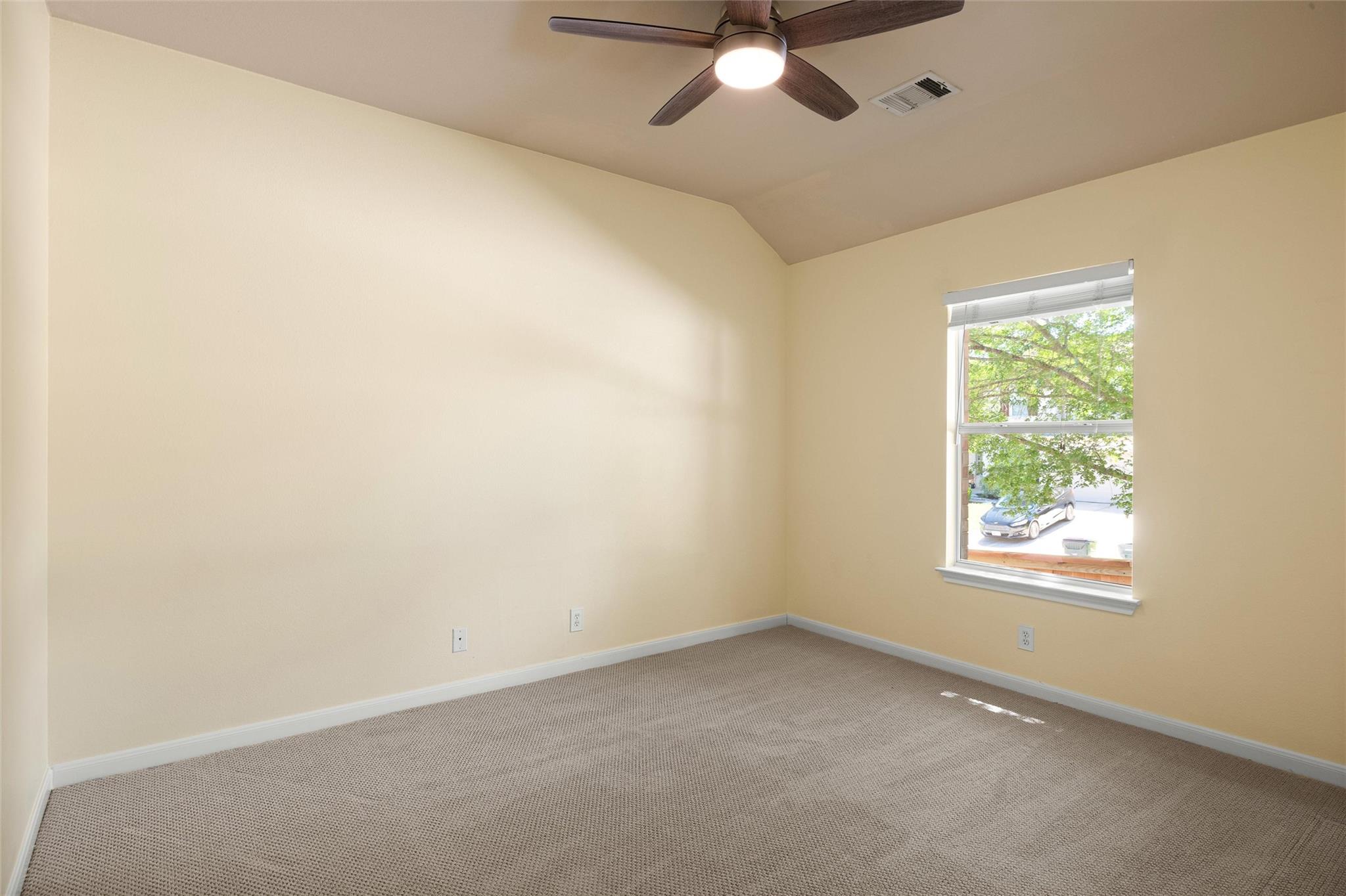 100 Stratton Ct Property Photo 28
