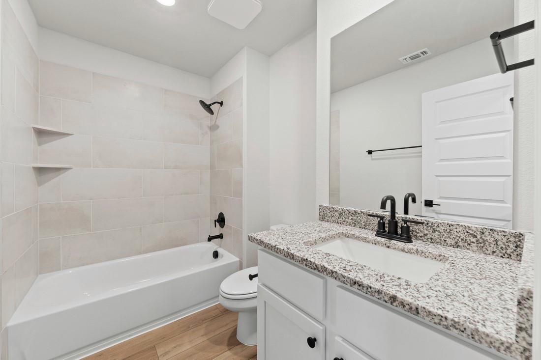 9517 Balmy Ln Property Photo 12
