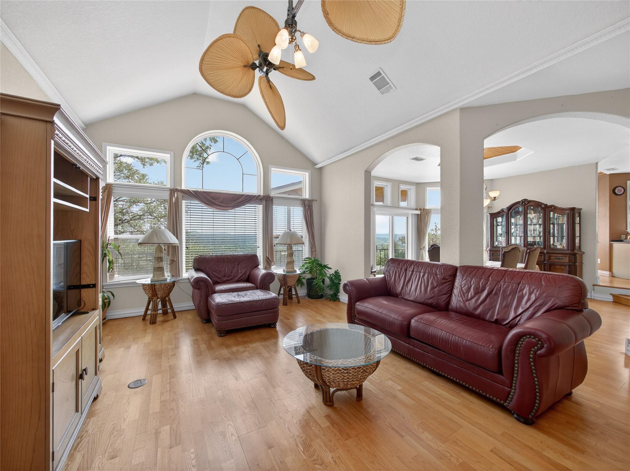 120 La Plata Ct Property Photo 6