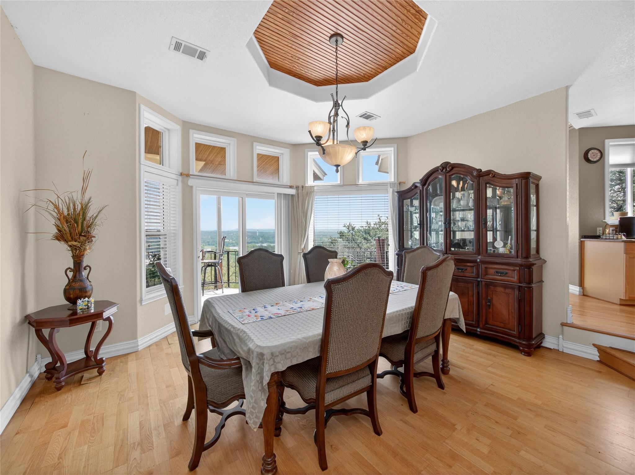 120 La Plata Ct Property Photo 8