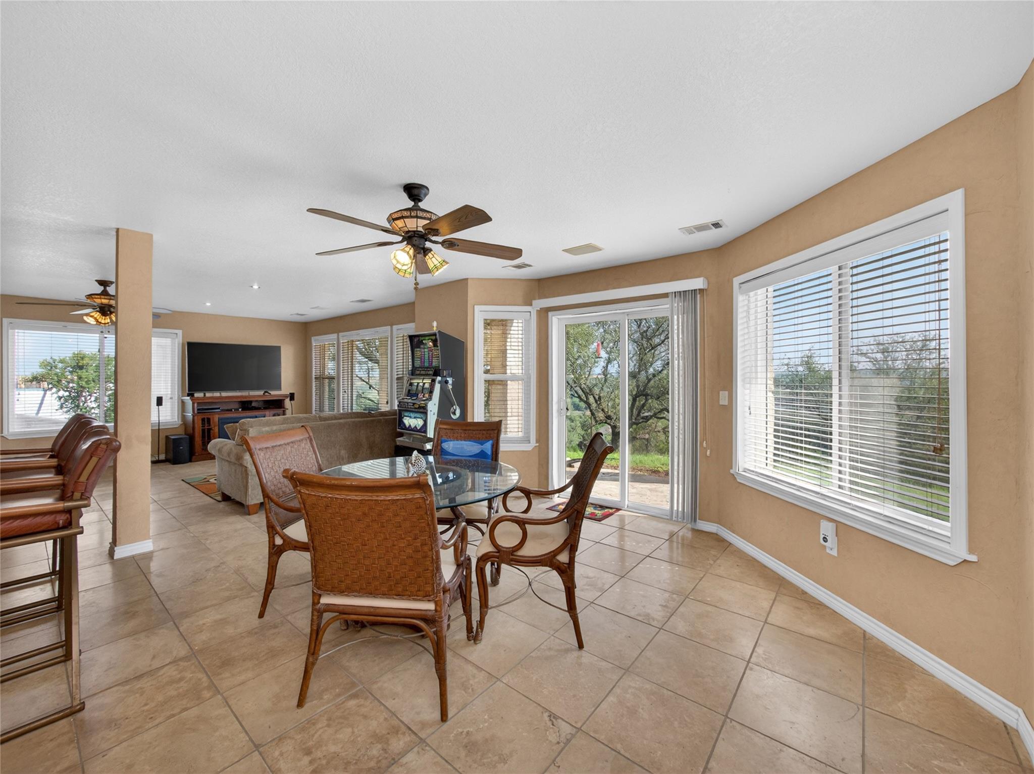 120 La Plata Ct Property Photo 29