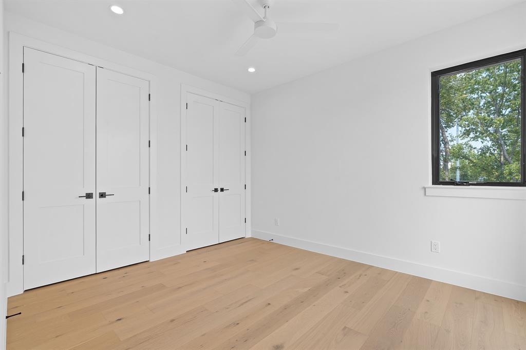 814 Stark St Property Photo 29