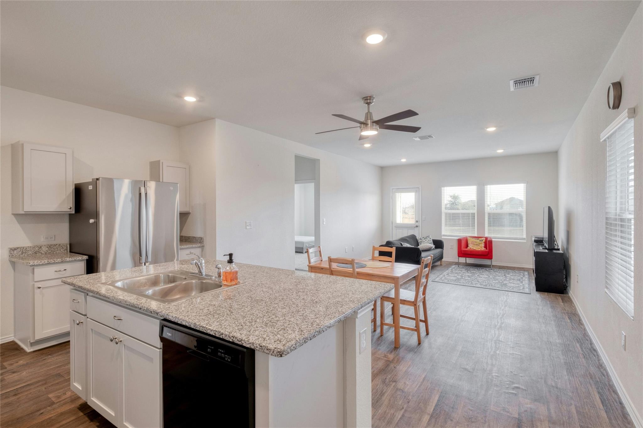 14005 Ballast Dr Property Photo 4