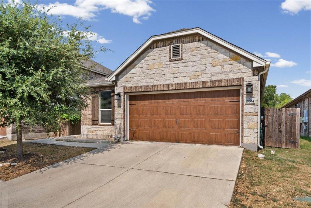 17004 Gibbons Path Property Photo 6