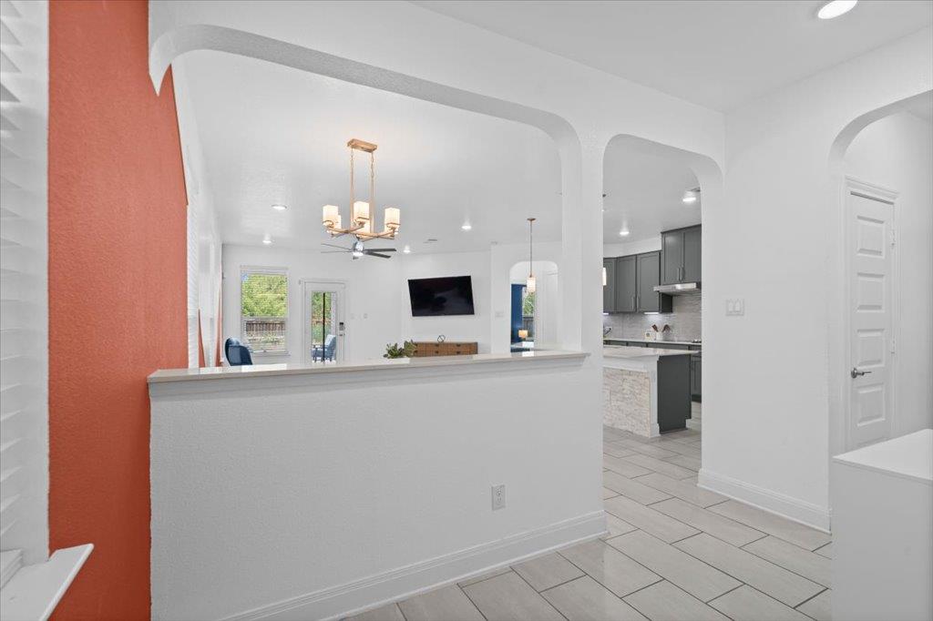 17004 Gibbons Path Property Photo 8