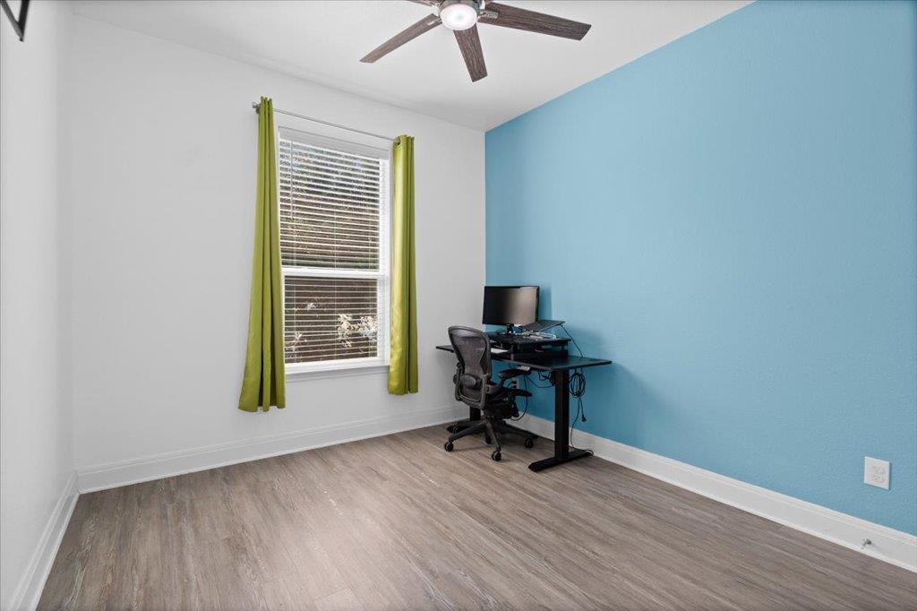 17004 Gibbons Path Property Photo 21