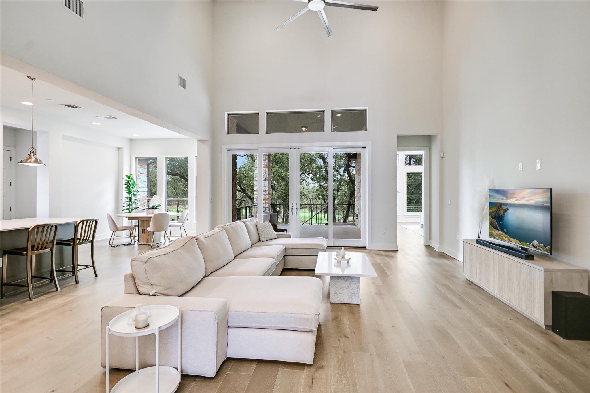 10809 Albero Cv Property Photo 8