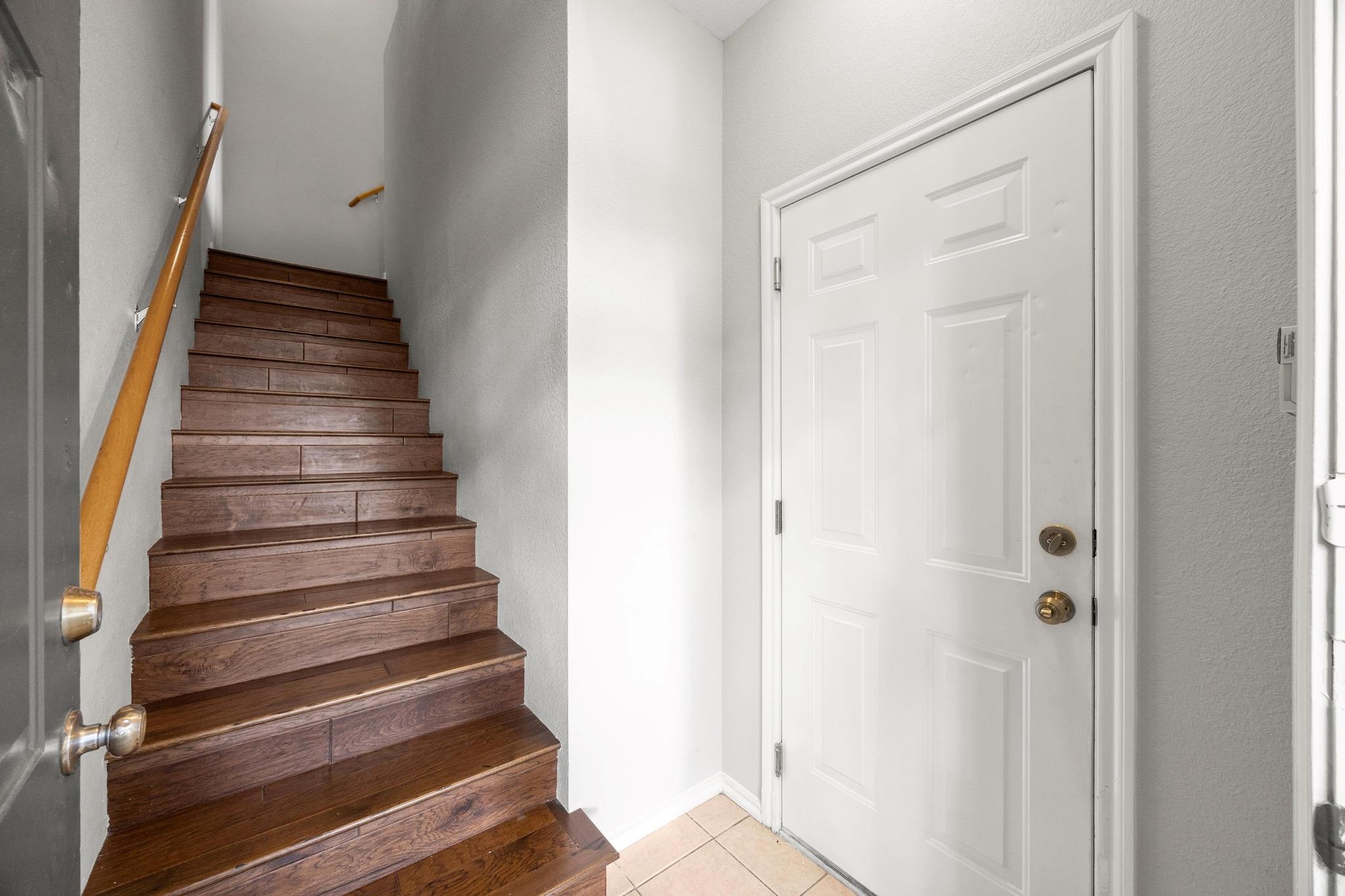 7501 Shadowridge Run #102 Property Photo 4