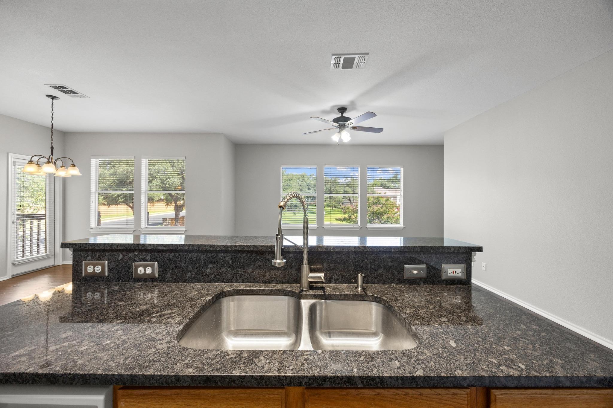 7501 Shadowridge Run #102 Property Photo 12