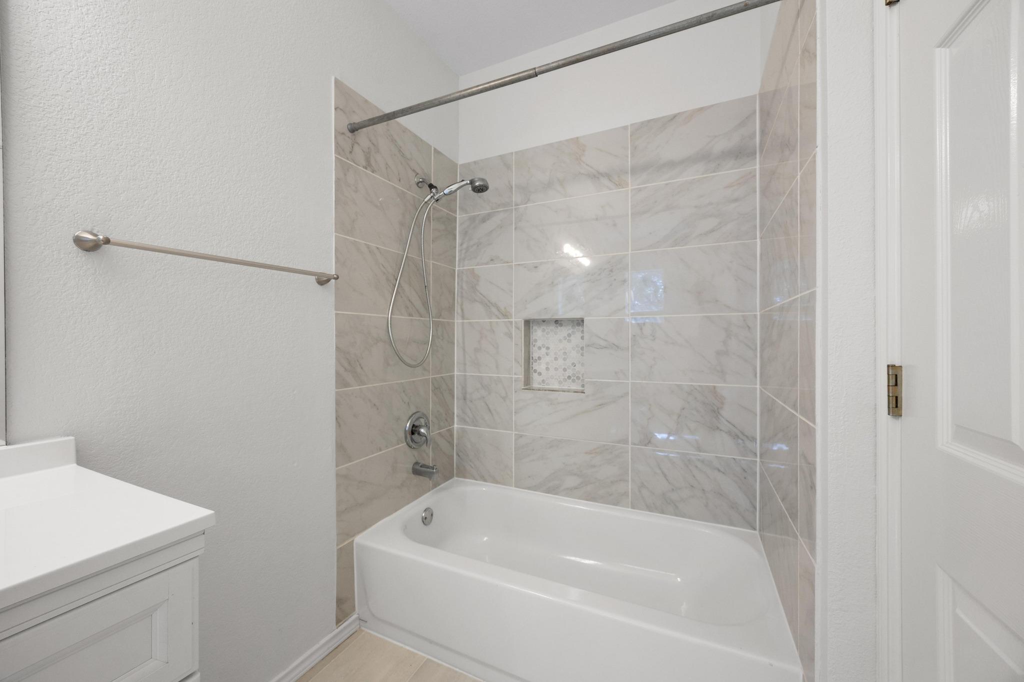 7501 Shadowridge Run #102 Property Photo 19