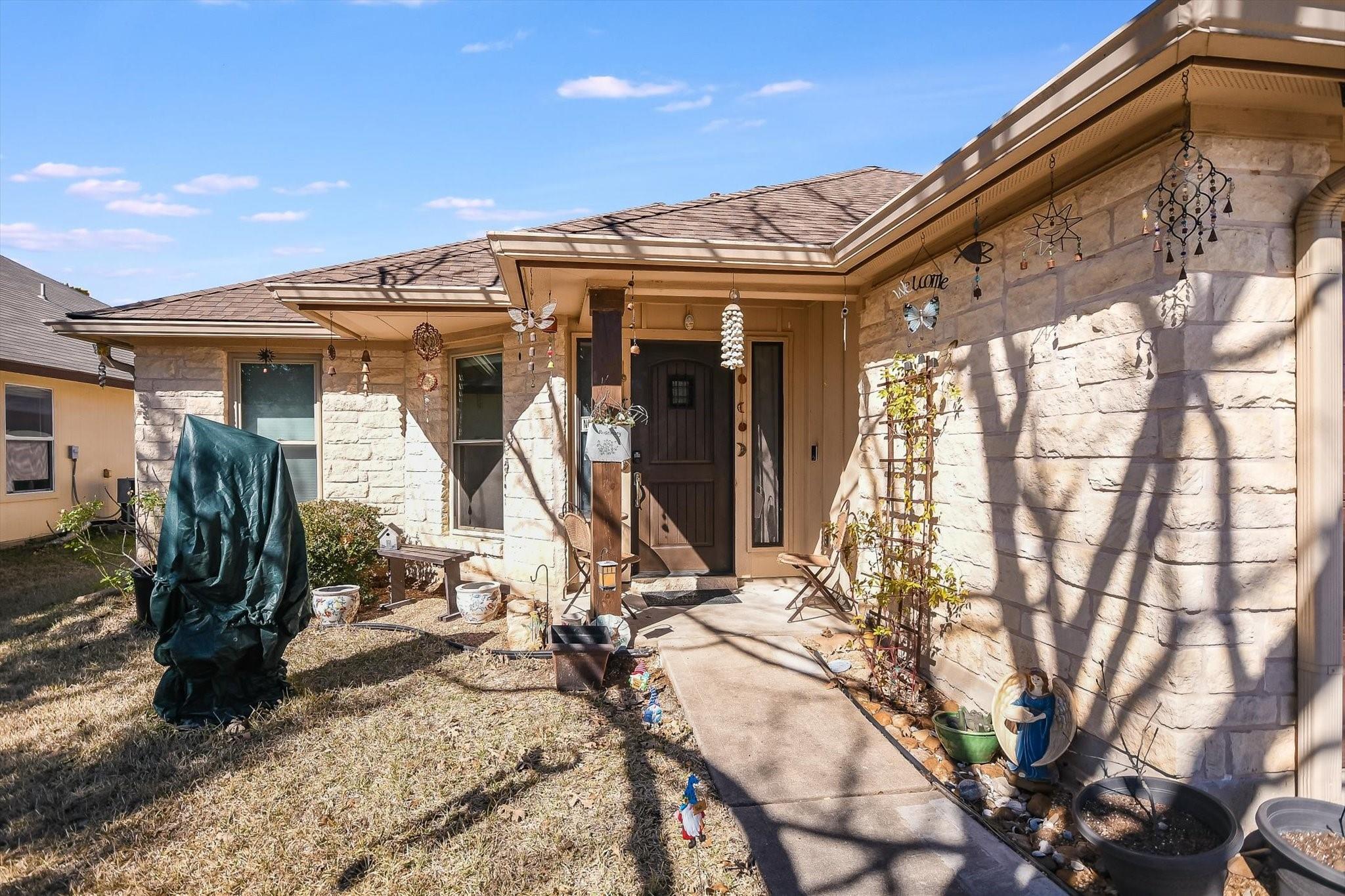 512 Red Tails Dr Property Photo 2